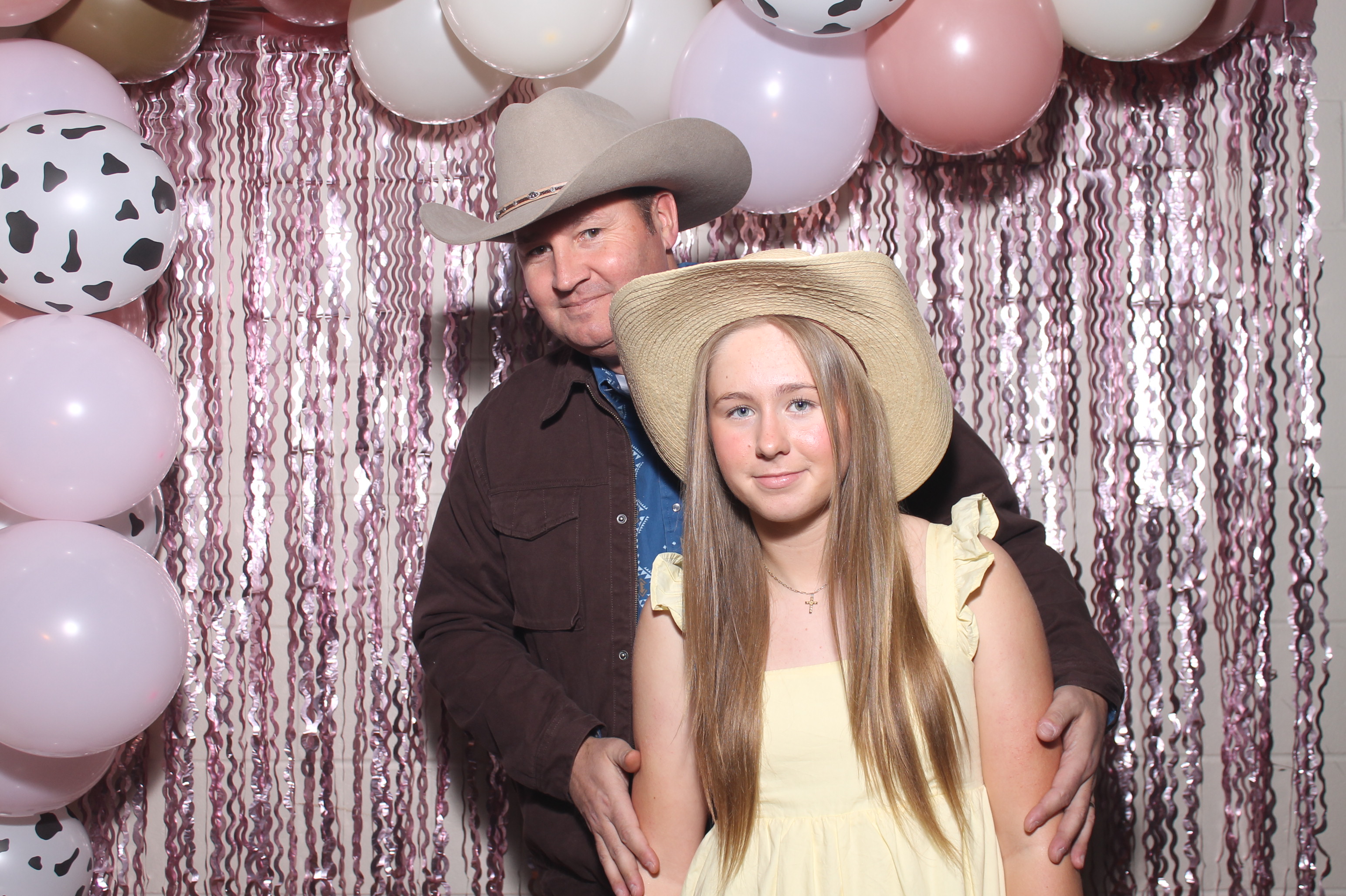 Queen of Peace Father Daughter Dance | View more photos from the event at gallery.photoboothcincy.com/u/PhotoBoothCincy/Queen-of-Peace-Father-Daughter-Dance