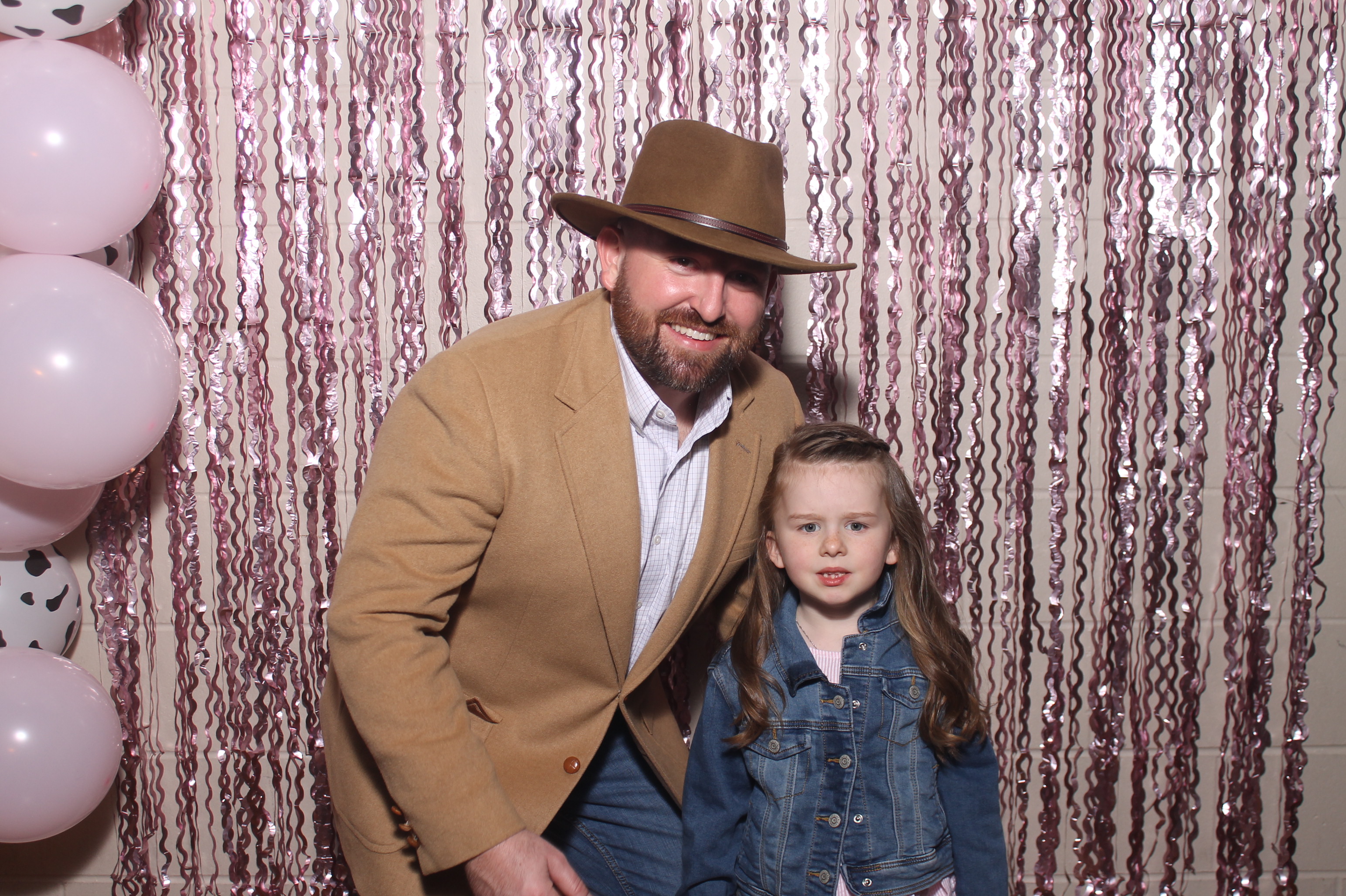 Queen of Peace Father Daughter Dance | View more photos from the event at gallery.photoboothcincy.com/u/PhotoBoothCincy/Queen-of-Peace-Father-Daughter-Dance