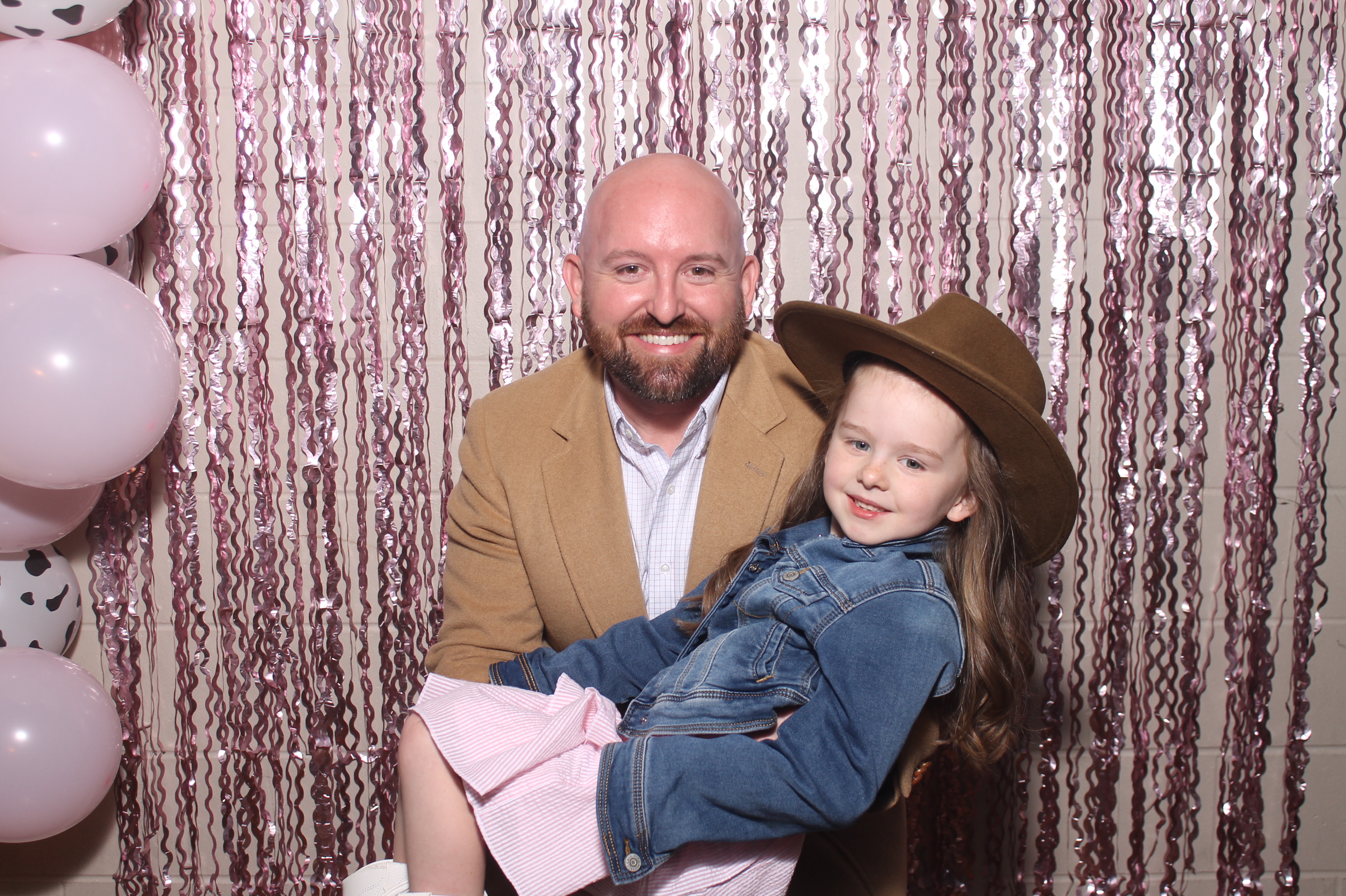Queen of Peace Father Daughter Dance | View more photos from the event at gallery.photoboothcincy.com/u/PhotoBoothCincy/Queen-of-Peace-Father-Daughter-Dance