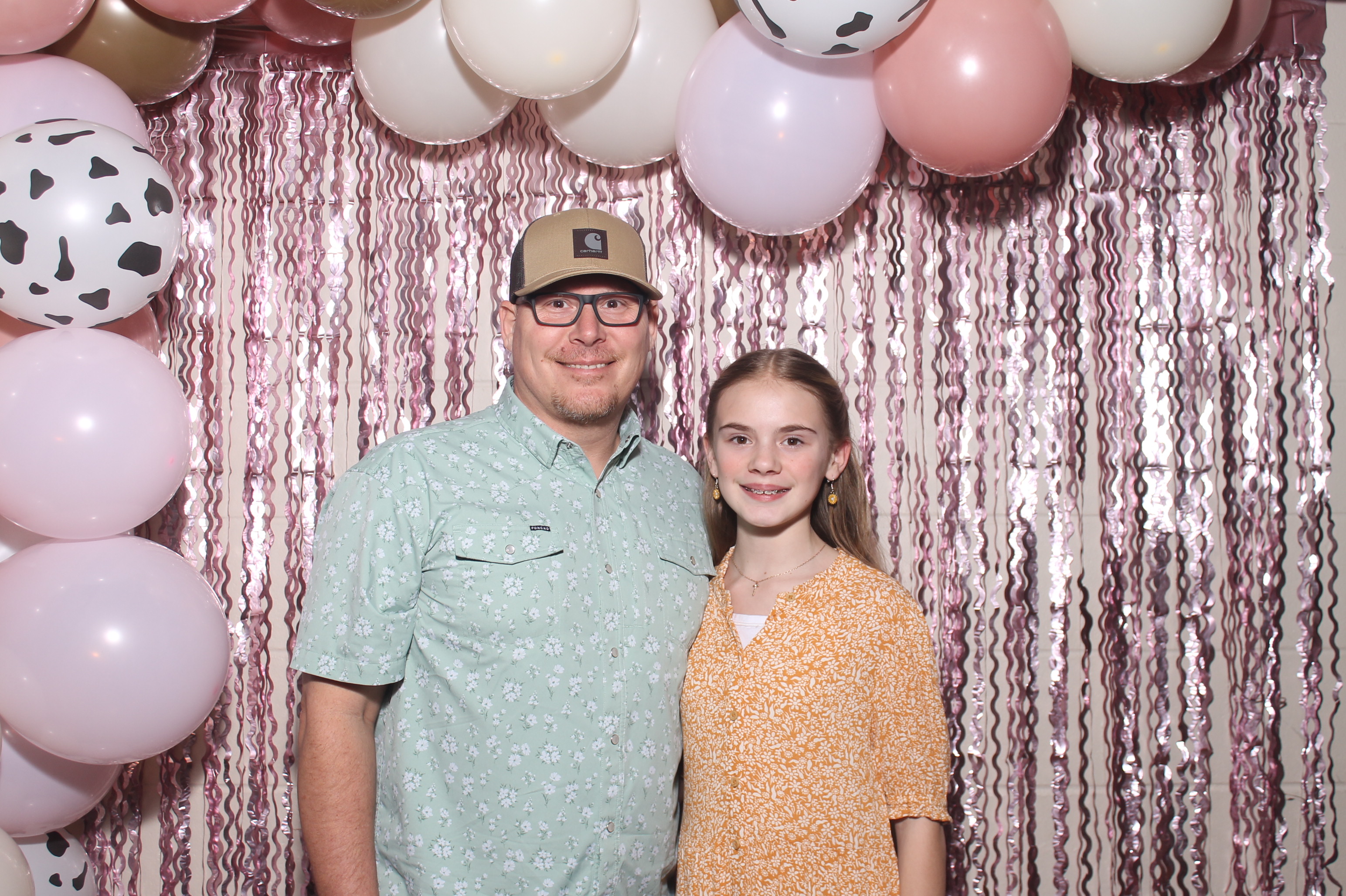 Queen of Peace Father Daughter Dance | View more photos from the event at gallery.photoboothcincy.com/u/PhotoBoothCincy/Queen-of-Peace-Father-Daughter-Dance