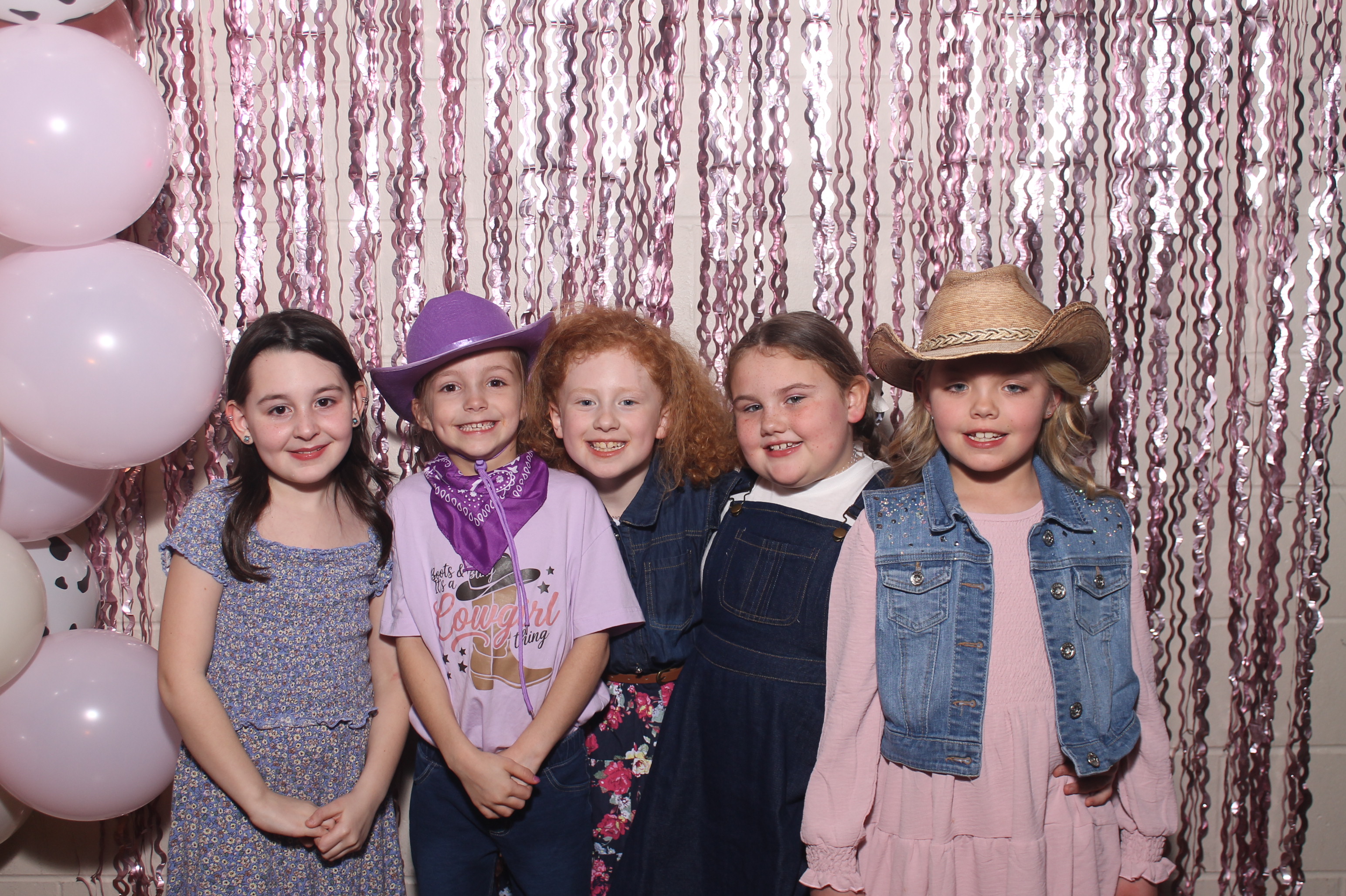 Queen of Peace Father Daughter Dance | View more photos from the event at gallery.photoboothcincy.com/u/PhotoBoothCincy/Queen-of-Peace-Father-Daughter-Dance