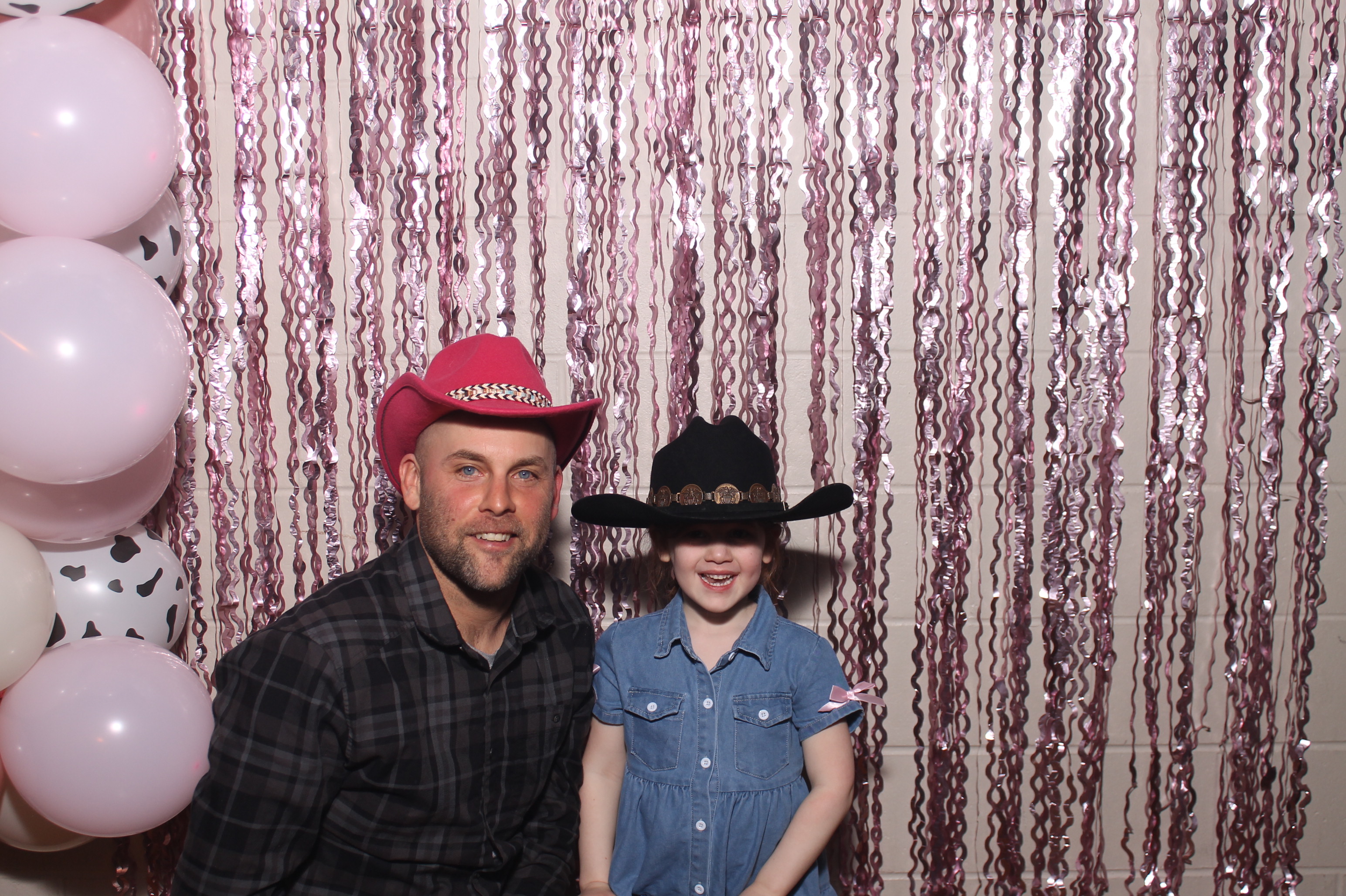 Queen of Peace Father Daughter Dance | View more photos from the event at gallery.photoboothcincy.com/u/PhotoBoothCincy/Queen-of-Peace-Father-Daughter-Dance
