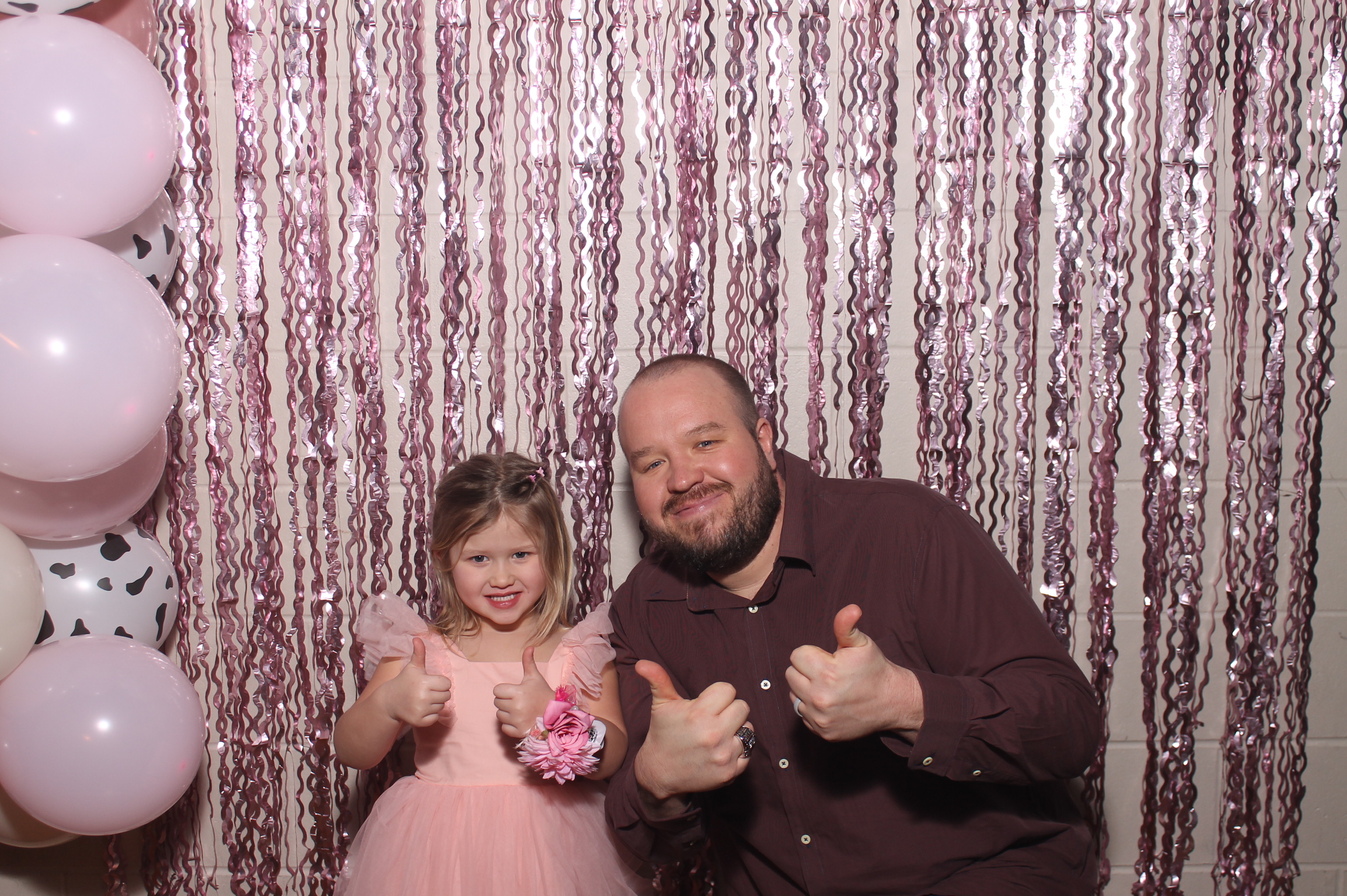 Queen of Peace Father Daughter Dance | View more photos from the event at gallery.photoboothcincy.com/u/PhotoBoothCincy/Queen-of-Peace-Father-Daughter-Dance