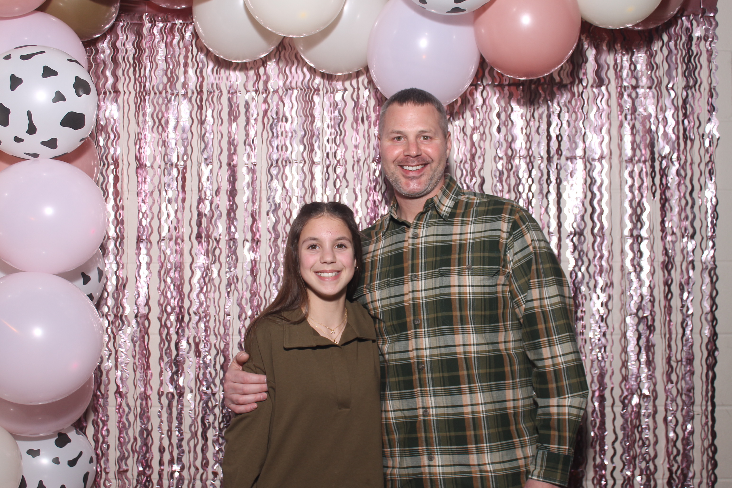 Queen of Peace Father Daughter Dance | View more photos from the event at gallery.photoboothcincy.com/u/PhotoBoothCincy/Queen-of-Peace-Father-Daughter-Dance