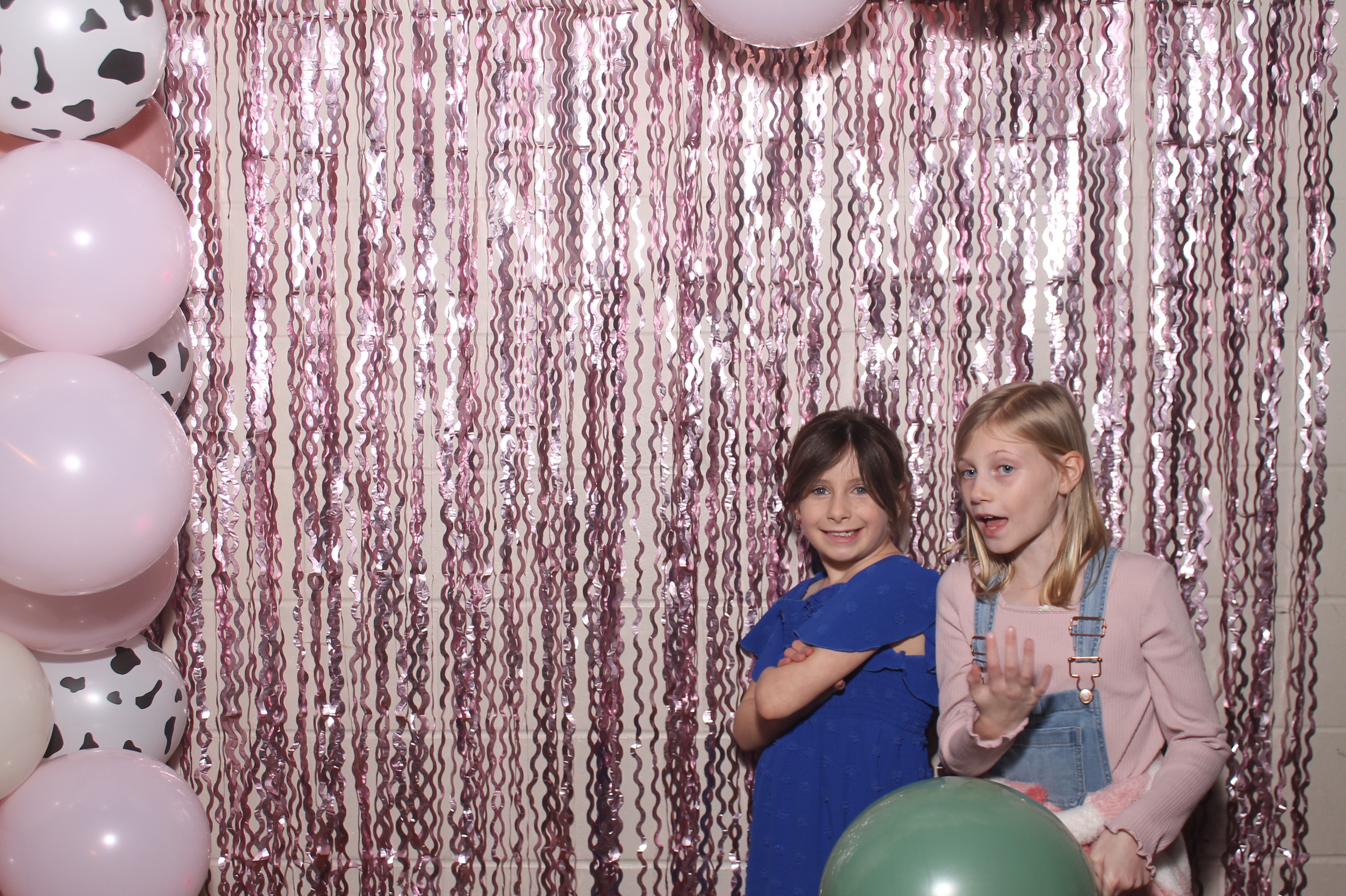 Queen of Peace Father Daughter Dance | View more photos from the event at gallery.photoboothcincy.com/u/PhotoBoothCincy/Queen-of-Peace-Father-Daughter-Dance