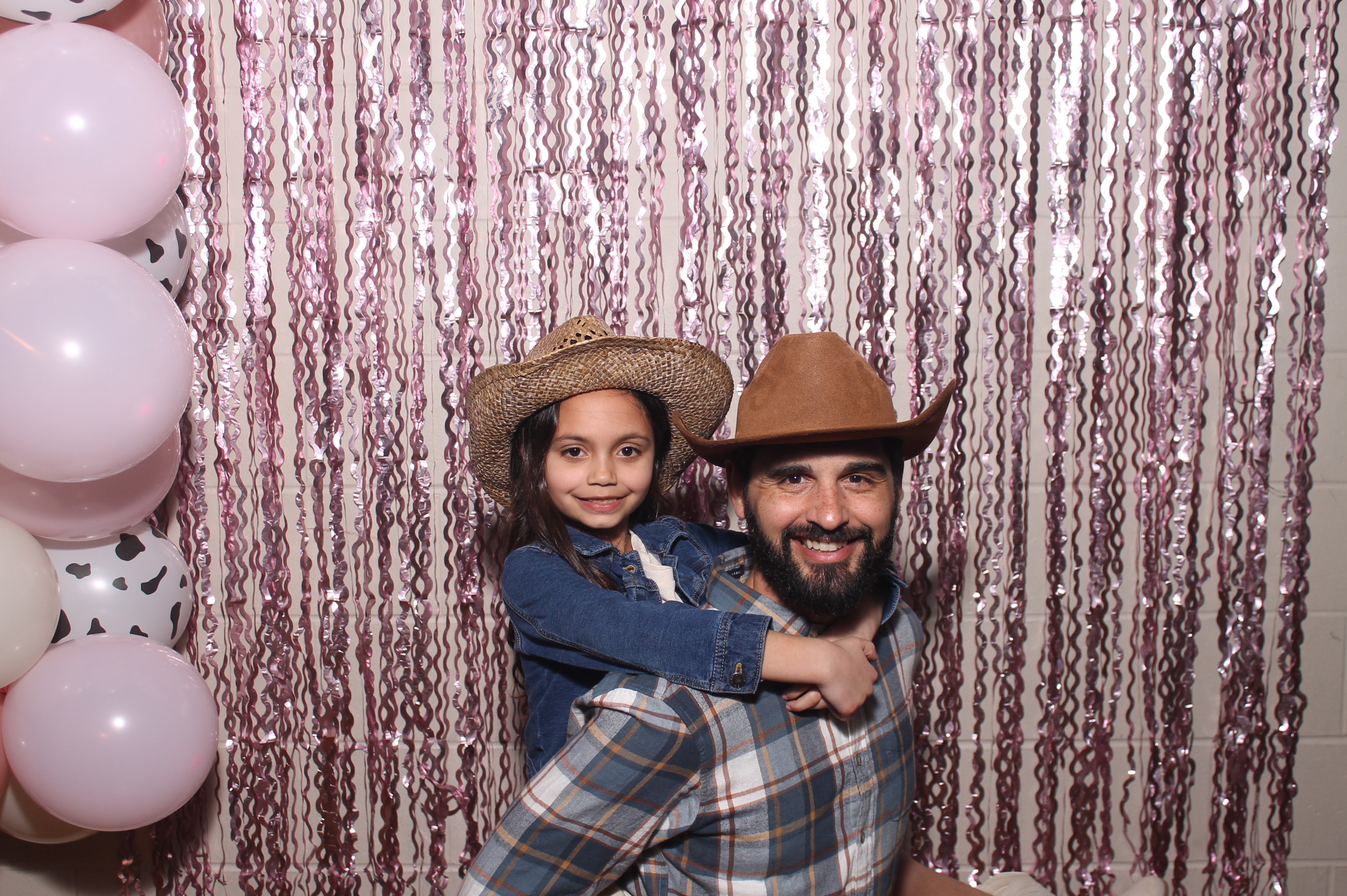 Queen of Peace Father Daughter Dance | View more photos from the event at gallery.photoboothcincy.com/u/PhotoBoothCincy/Queen-of-Peace-Father-Daughter-Dance