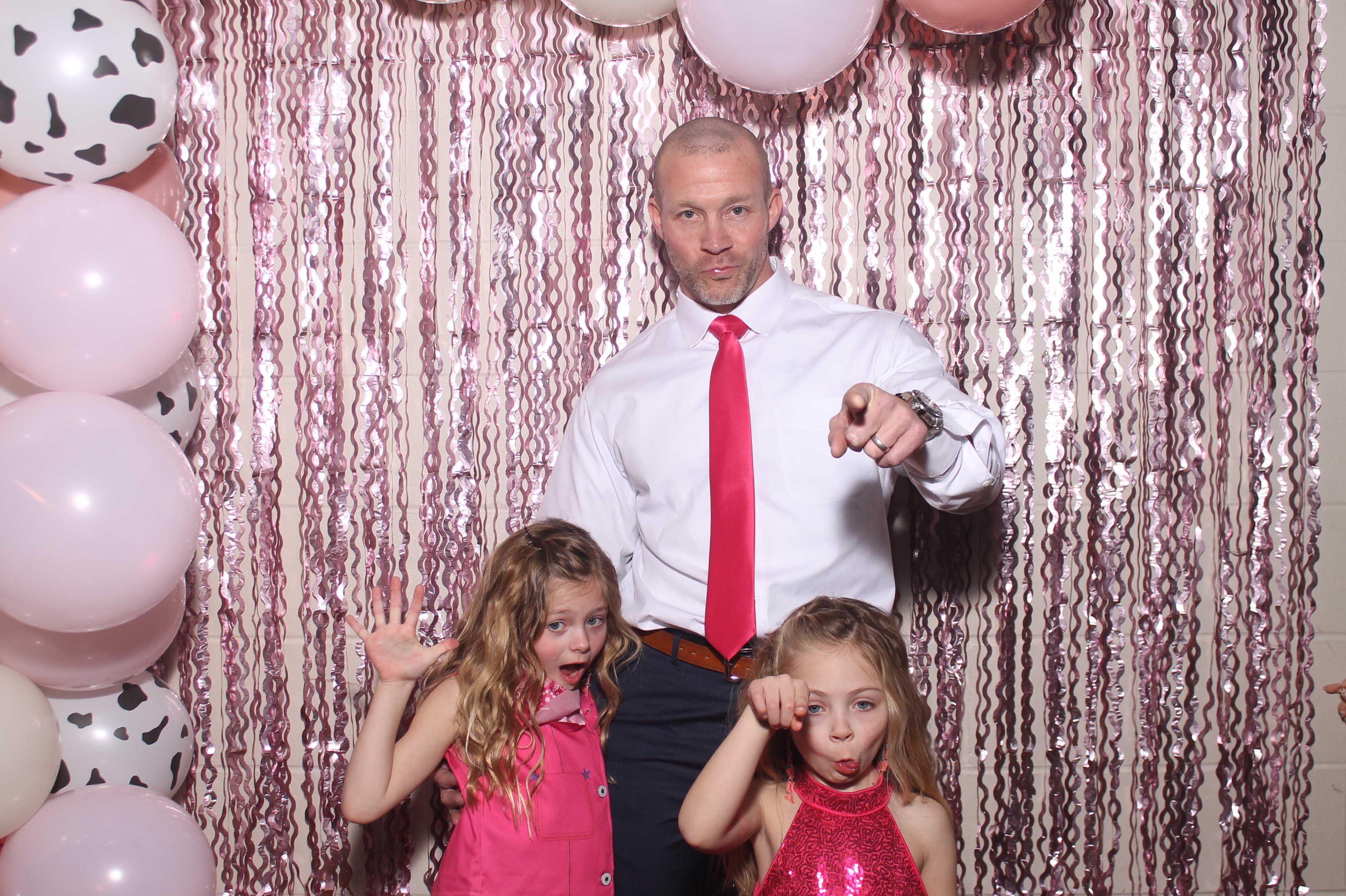 Queen of Peace Father Daughter Dance | View more photos from the event at gallery.photoboothcincy.com/u/PhotoBoothCincy/Queen-of-Peace-Father-Daughter-Dance