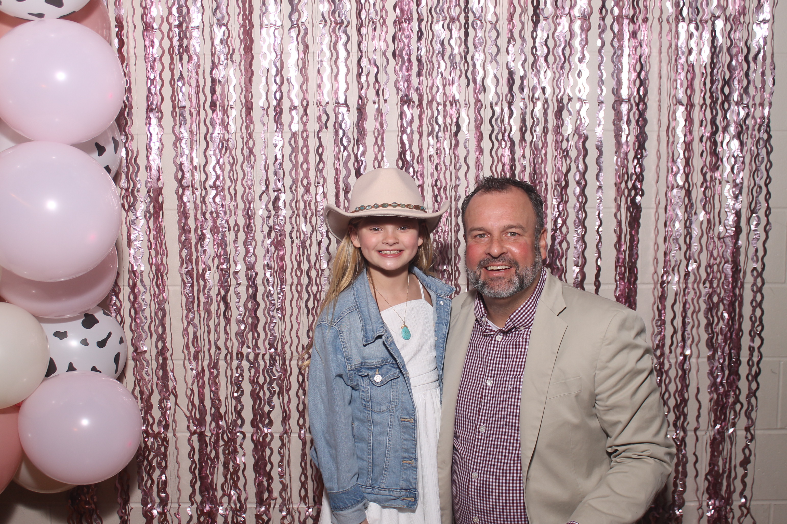 Queen of Peace Father Daughter Dance | View more photos from the event at gallery.photoboothcincy.com/u/PhotoBoothCincy/Queen-of-Peace-Father-Daughter-Dance