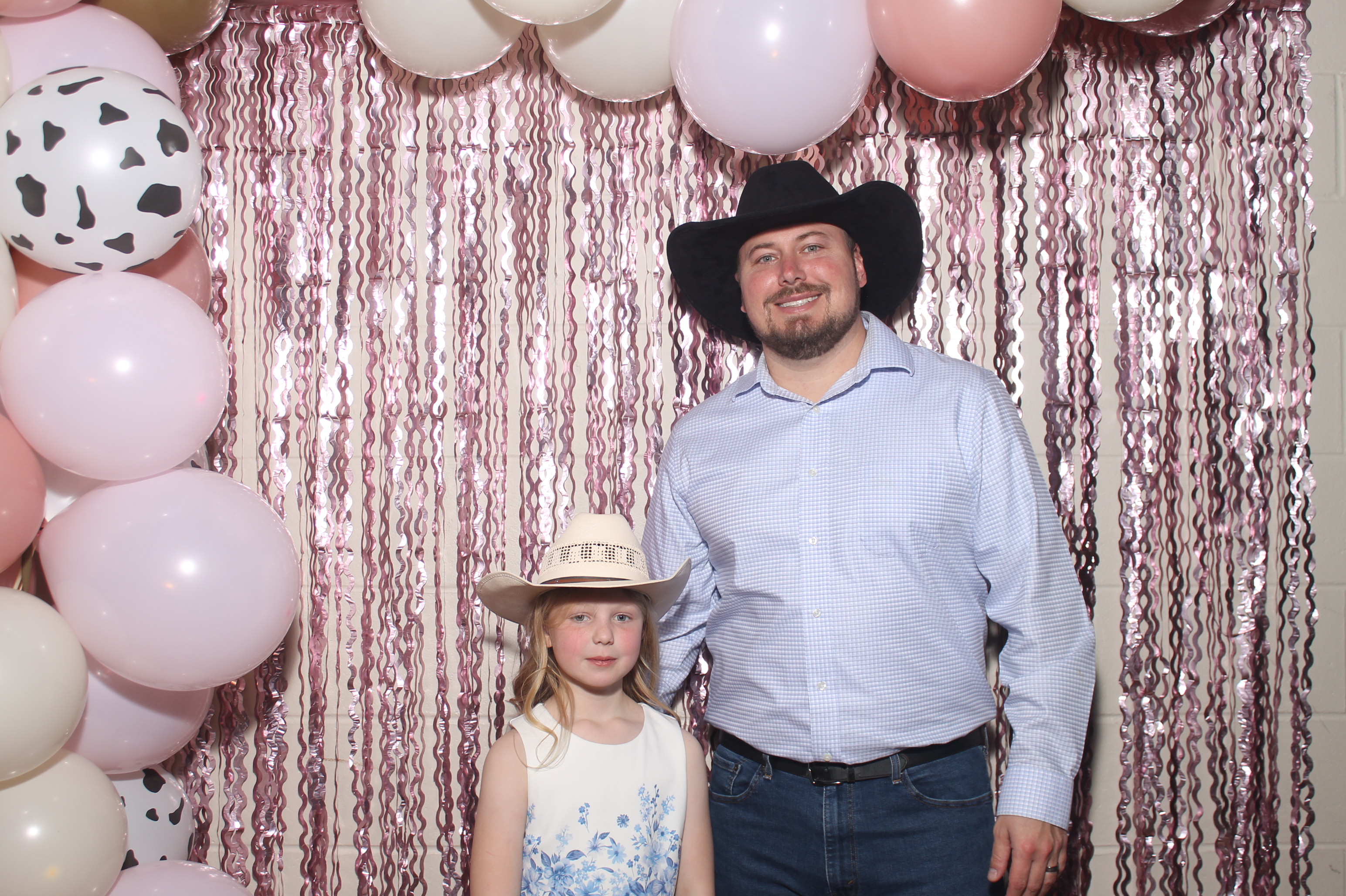 Queen of Peace Father Daughter Dance | View more photos from the event at gallery.photoboothcincy.com/u/PhotoBoothCincy/Queen-of-Peace-Father-Daughter-Dance
