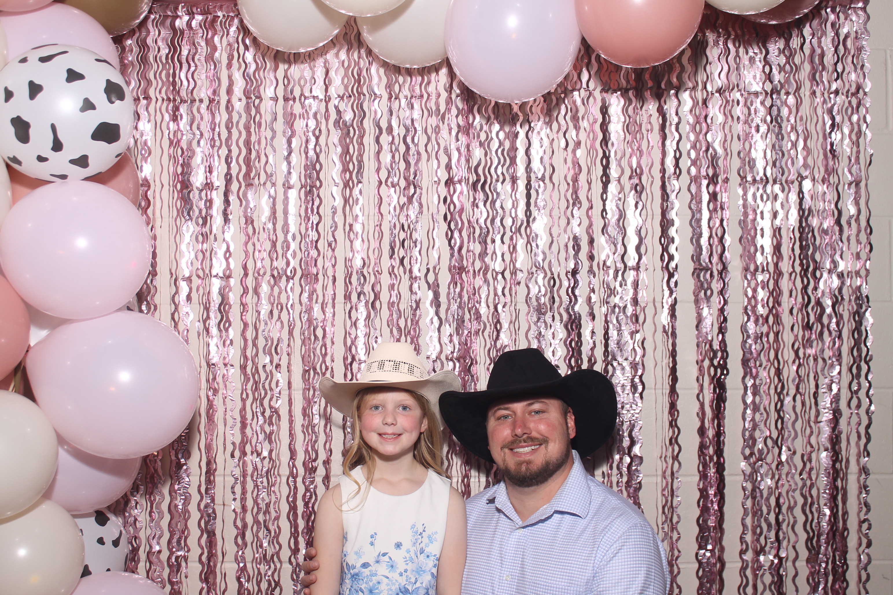 Queen of Peace Father Daughter Dance | View more photos from the event at gallery.photoboothcincy.com/u/PhotoBoothCincy/Queen-of-Peace-Father-Daughter-Dance