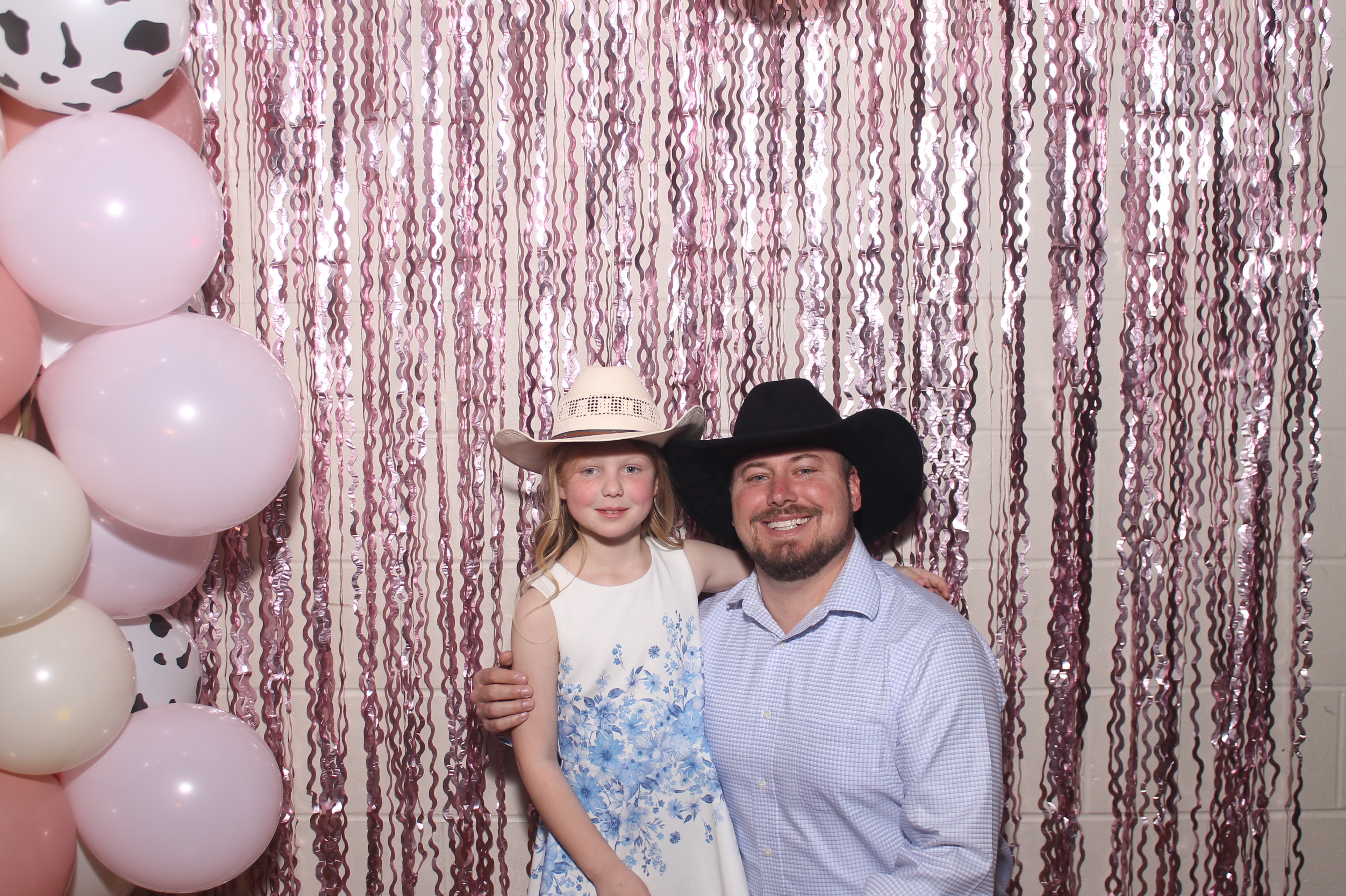 Queen of Peace Father Daughter Dance | View more photos from the event at gallery.photoboothcincy.com/u/PhotoBoothCincy/Queen-of-Peace-Father-Daughter-Dance