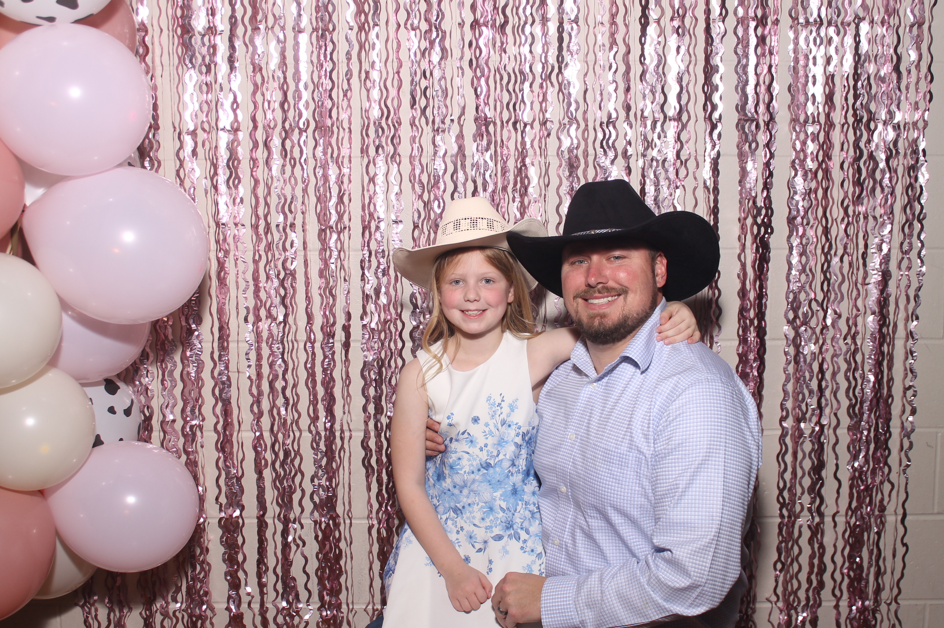 Queen of Peace Father Daughter Dance | View more photos from the event at gallery.photoboothcincy.com/u/PhotoBoothCincy/Queen-of-Peace-Father-Daughter-Dance