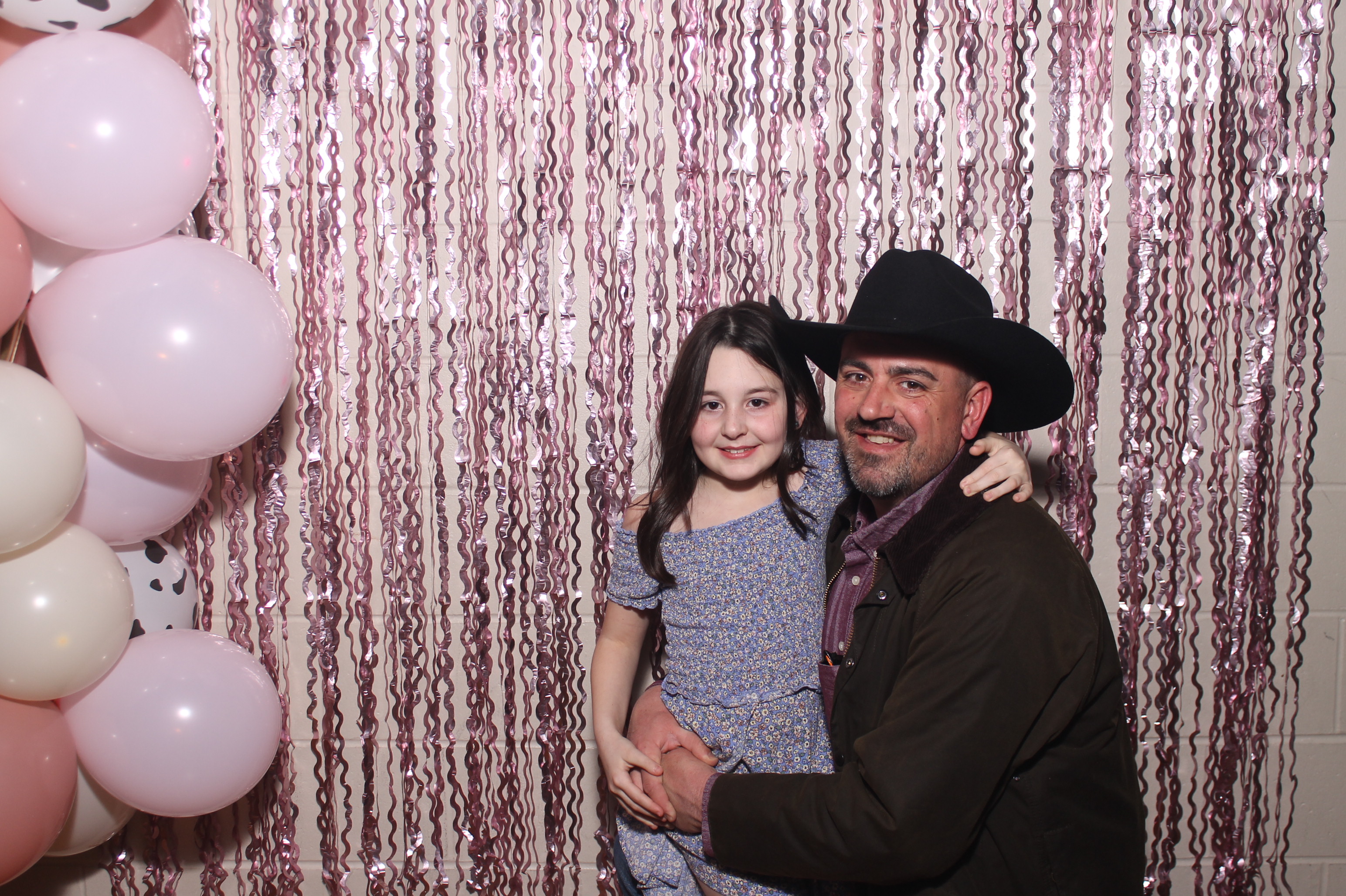 Queen of Peace Father Daughter Dance | View more photos from the event at gallery.photoboothcincy.com/u/PhotoBoothCincy/Queen-of-Peace-Father-Daughter-Dance
