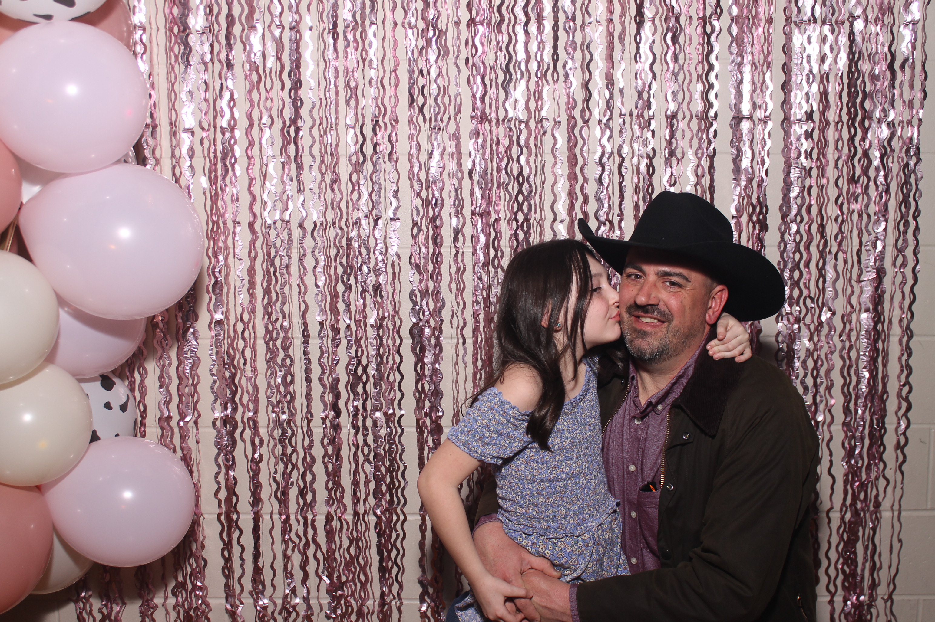 Queen of Peace Father Daughter Dance | View more photos from the event at gallery.photoboothcincy.com/u/PhotoBoothCincy/Queen-of-Peace-Father-Daughter-Dance