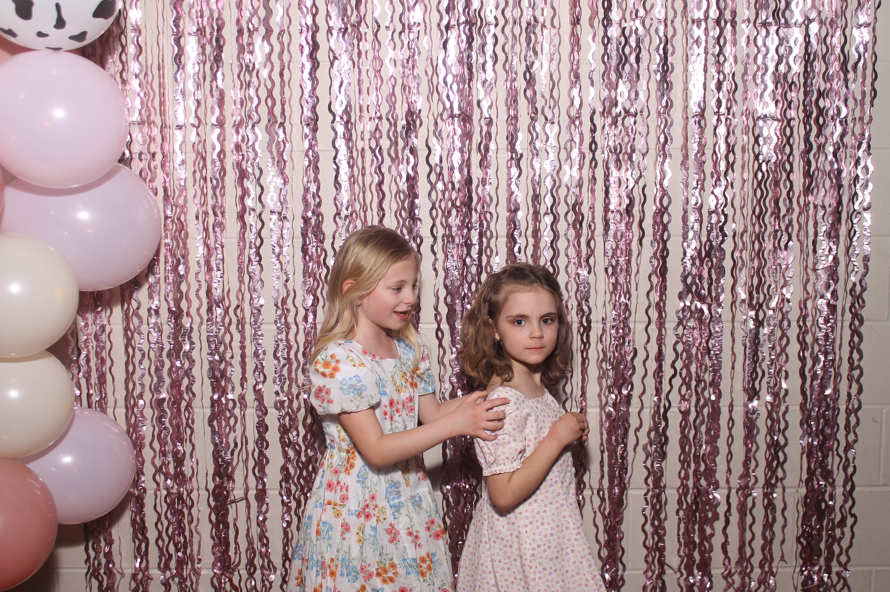Queen of Peace Father Daughter Dance | View more photos from the event at gallery.photoboothcincy.com/u/PhotoBoothCincy/Queen-of-Peace-Father-Daughter-Dance