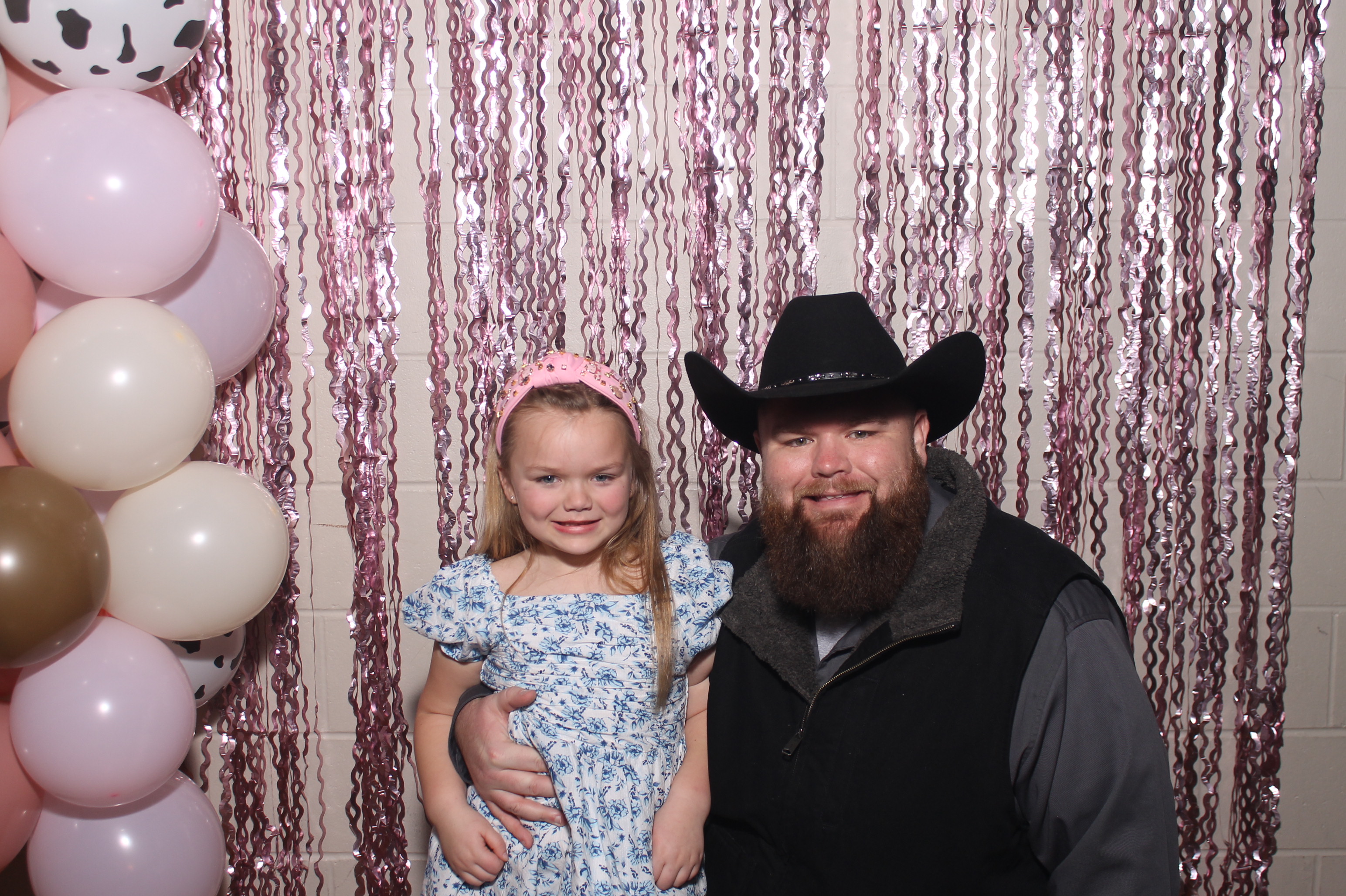 Queen of Peace Father Daughter Dance | View more photos from the event at gallery.photoboothcincy.com/u/PhotoBoothCincy/Queen-of-Peace-Father-Daughter-Dance