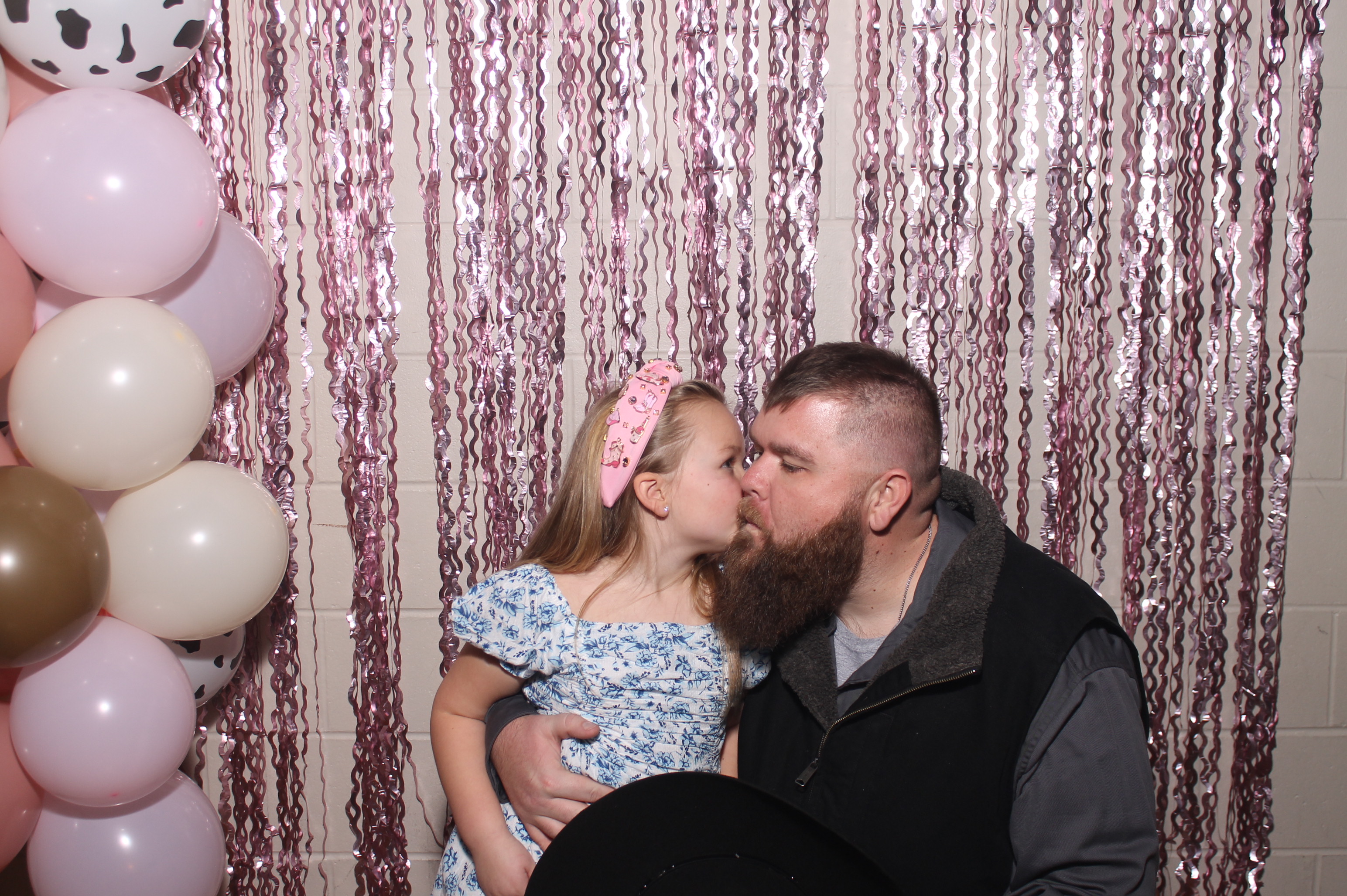 Queen of Peace Father Daughter Dance | View more photos from the event at gallery.photoboothcincy.com/u/PhotoBoothCincy/Queen-of-Peace-Father-Daughter-Dance