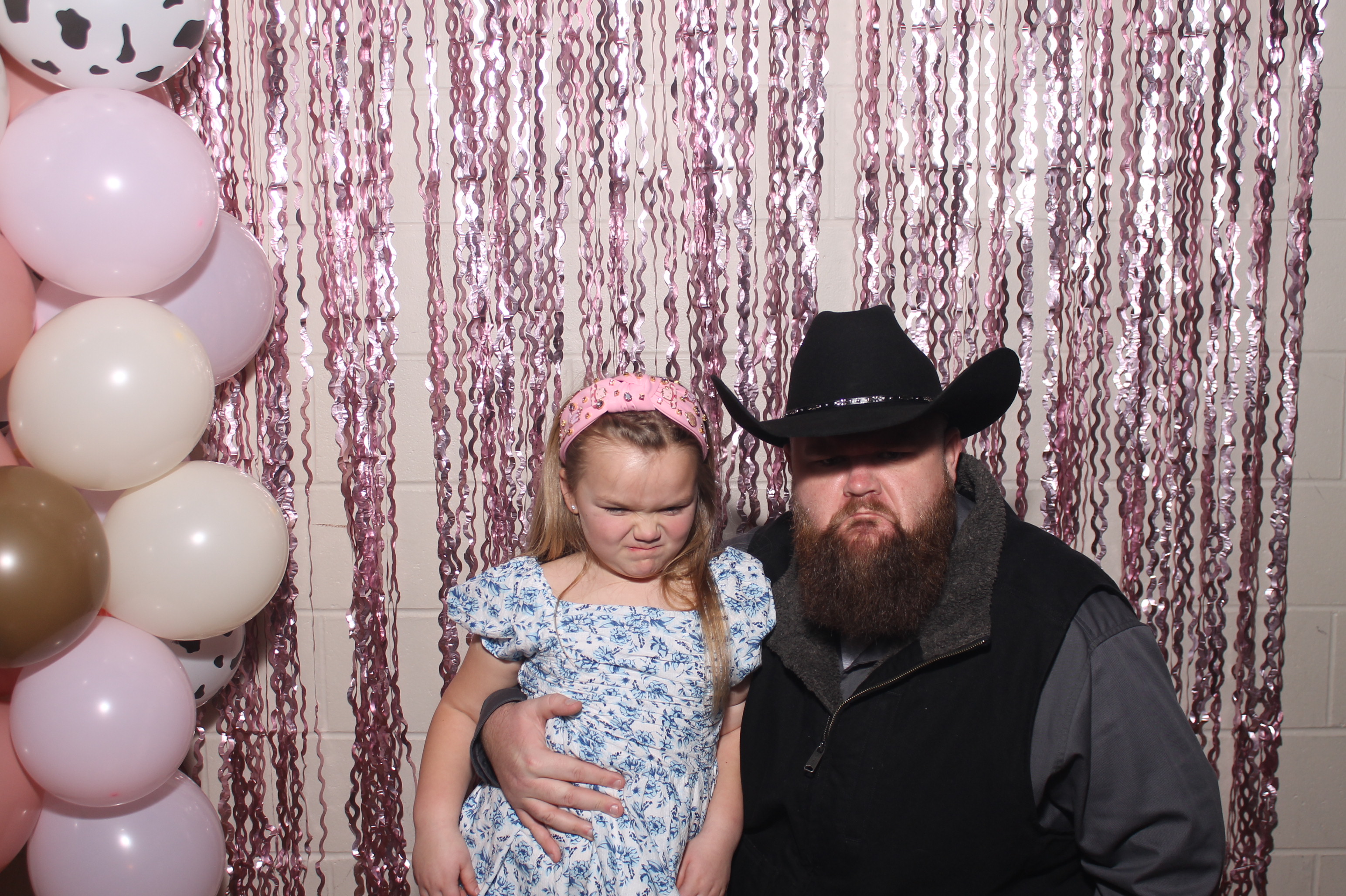 Queen of Peace Father Daughter Dance | View more photos from the event at gallery.photoboothcincy.com/u/PhotoBoothCincy/Queen-of-Peace-Father-Daughter-Dance