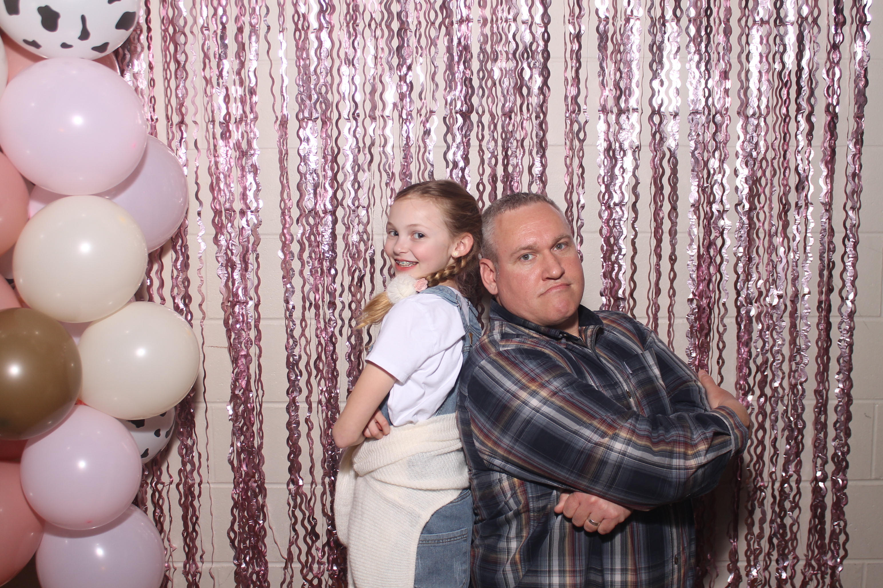 Queen of Peace Father Daughter Dance | View more photos from the event at gallery.photoboothcincy.com/u/PhotoBoothCincy/Queen-of-Peace-Father-Daughter-Dance