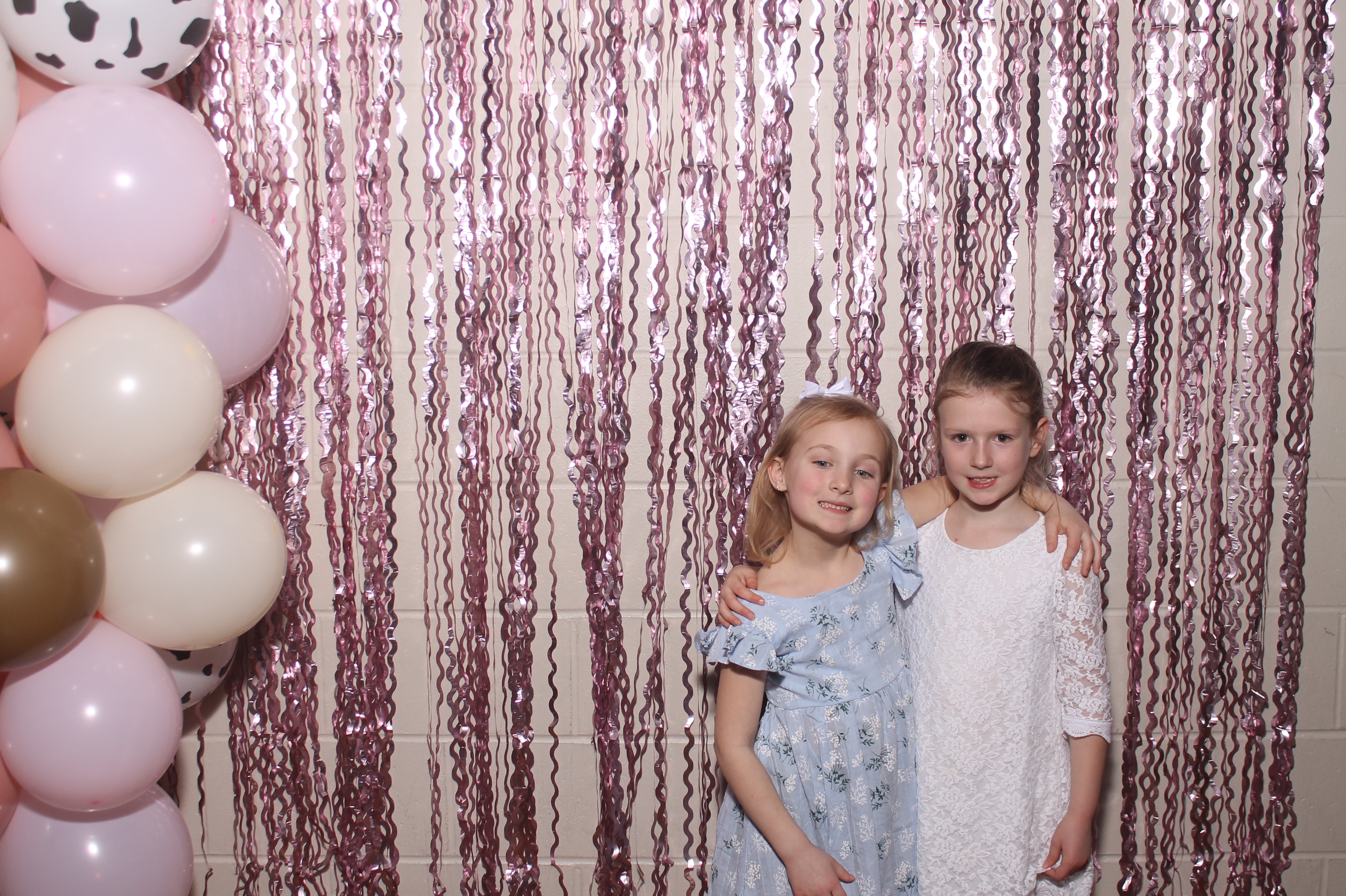 Queen of Peace Father Daughter Dance | View more photos from the event at gallery.photoboothcincy.com/u/PhotoBoothCincy/Queen-of-Peace-Father-Daughter-Dance
