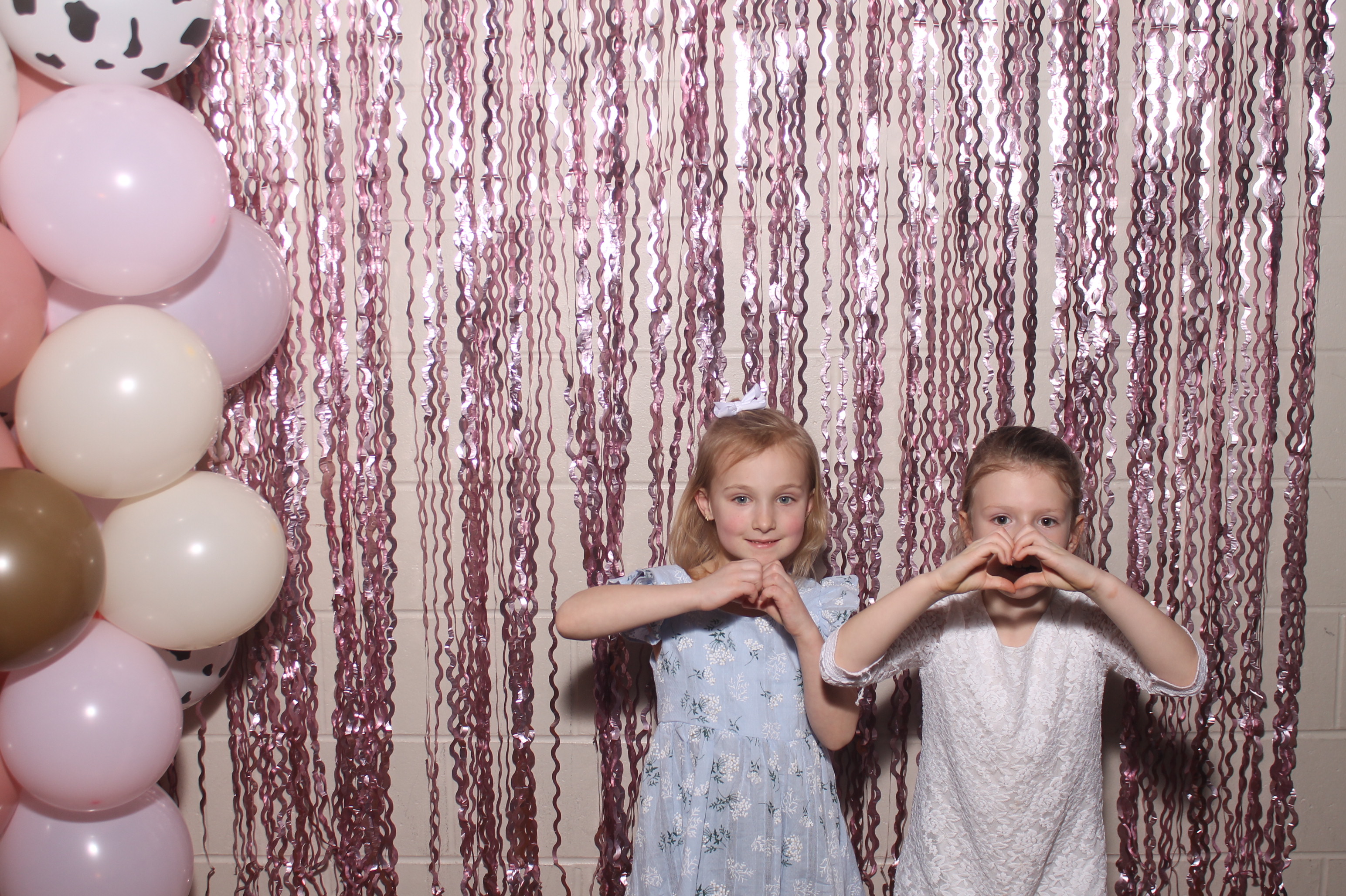 Queen of Peace Father Daughter Dance | View more photos from the event at gallery.photoboothcincy.com/u/PhotoBoothCincy/Queen-of-Peace-Father-Daughter-Dance