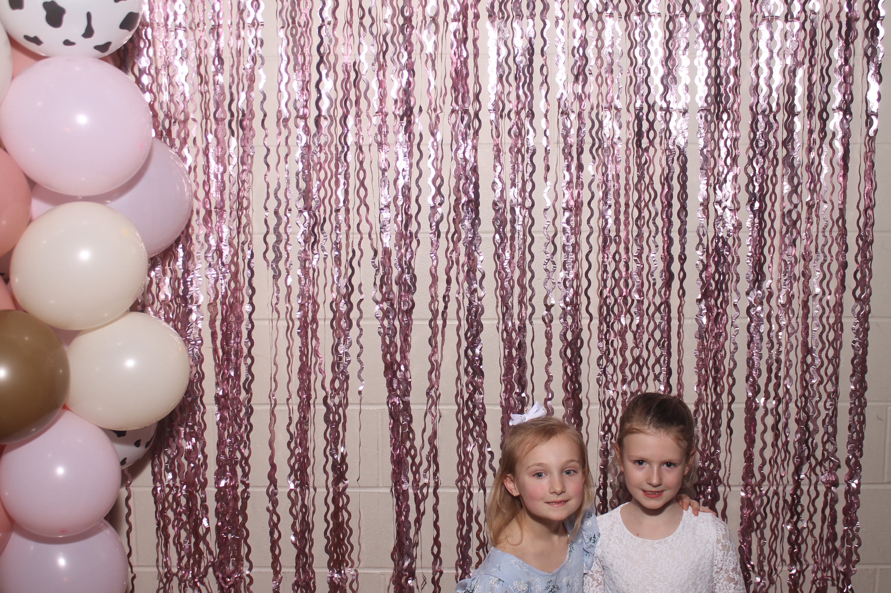 Queen of Peace Father Daughter Dance | View more photos from the event at gallery.photoboothcincy.com/u/PhotoBoothCincy/Queen-of-Peace-Father-Daughter-Dance