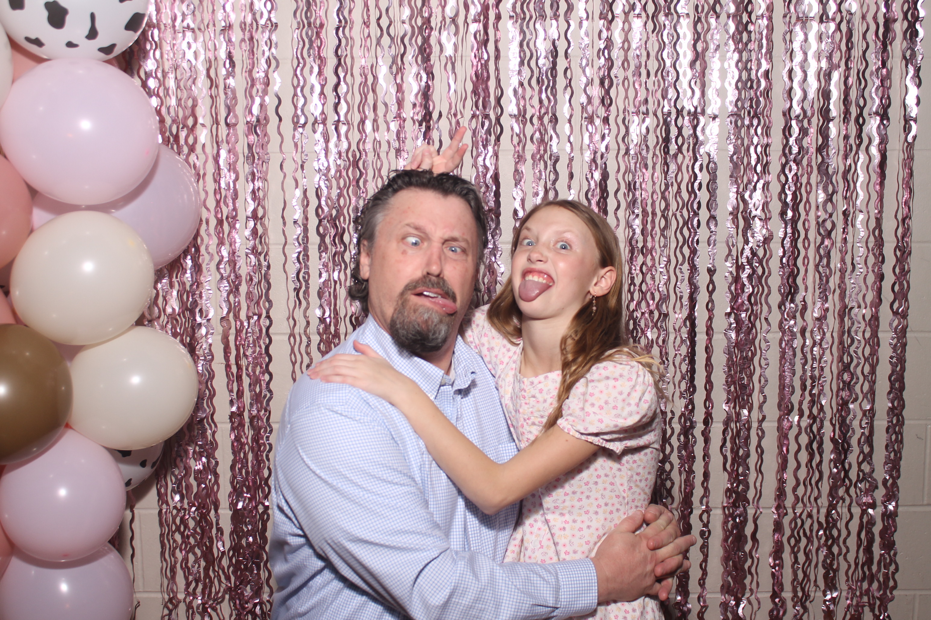 Queen of Peace Father Daughter Dance | View more photos from the event at gallery.photoboothcincy.com/u/PhotoBoothCincy/Queen-of-Peace-Father-Daughter-Dance