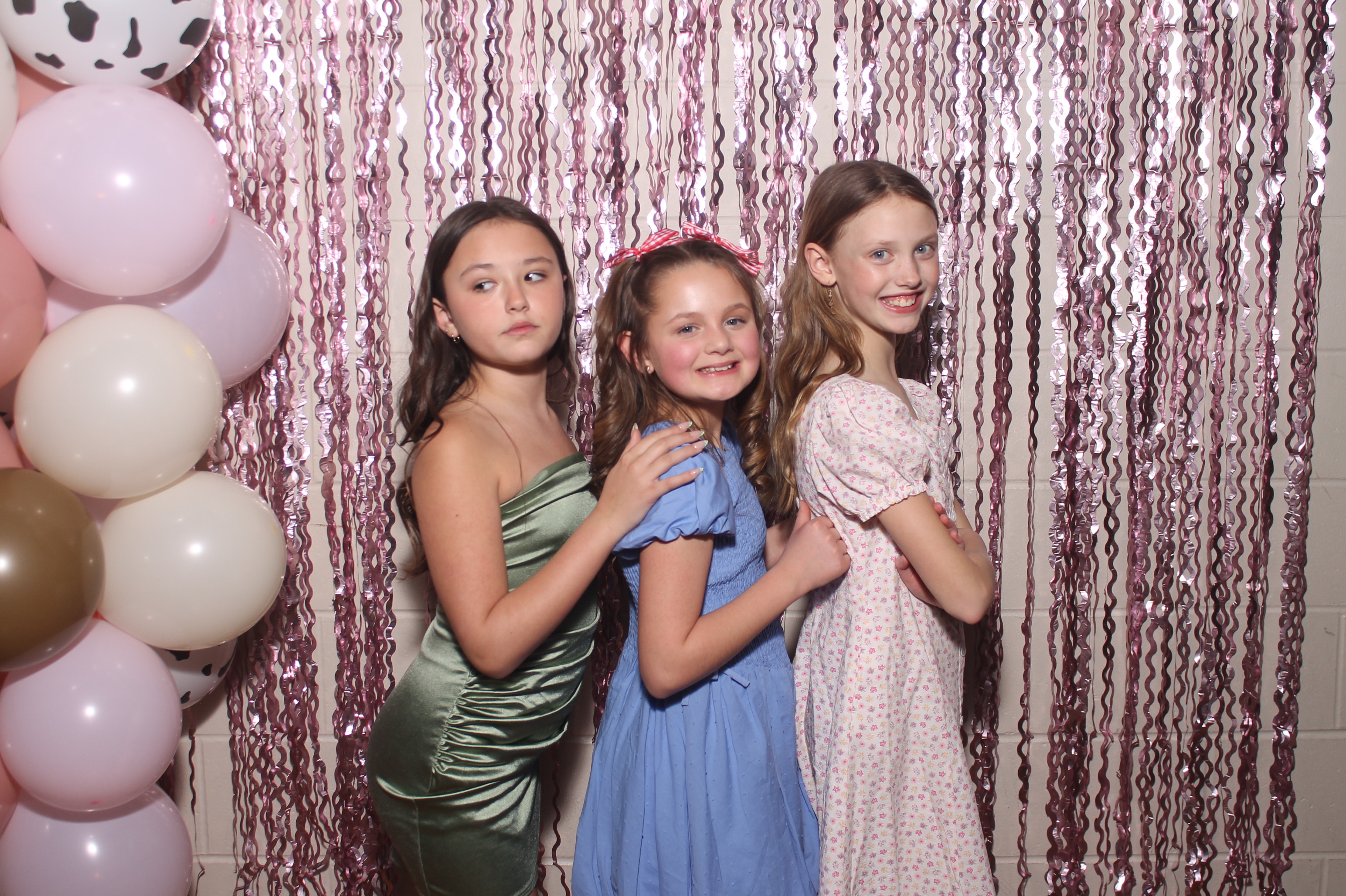 Queen of Peace Father Daughter Dance | View more photos from the event at gallery.photoboothcincy.com/u/PhotoBoothCincy/Queen-of-Peace-Father-Daughter-Dance