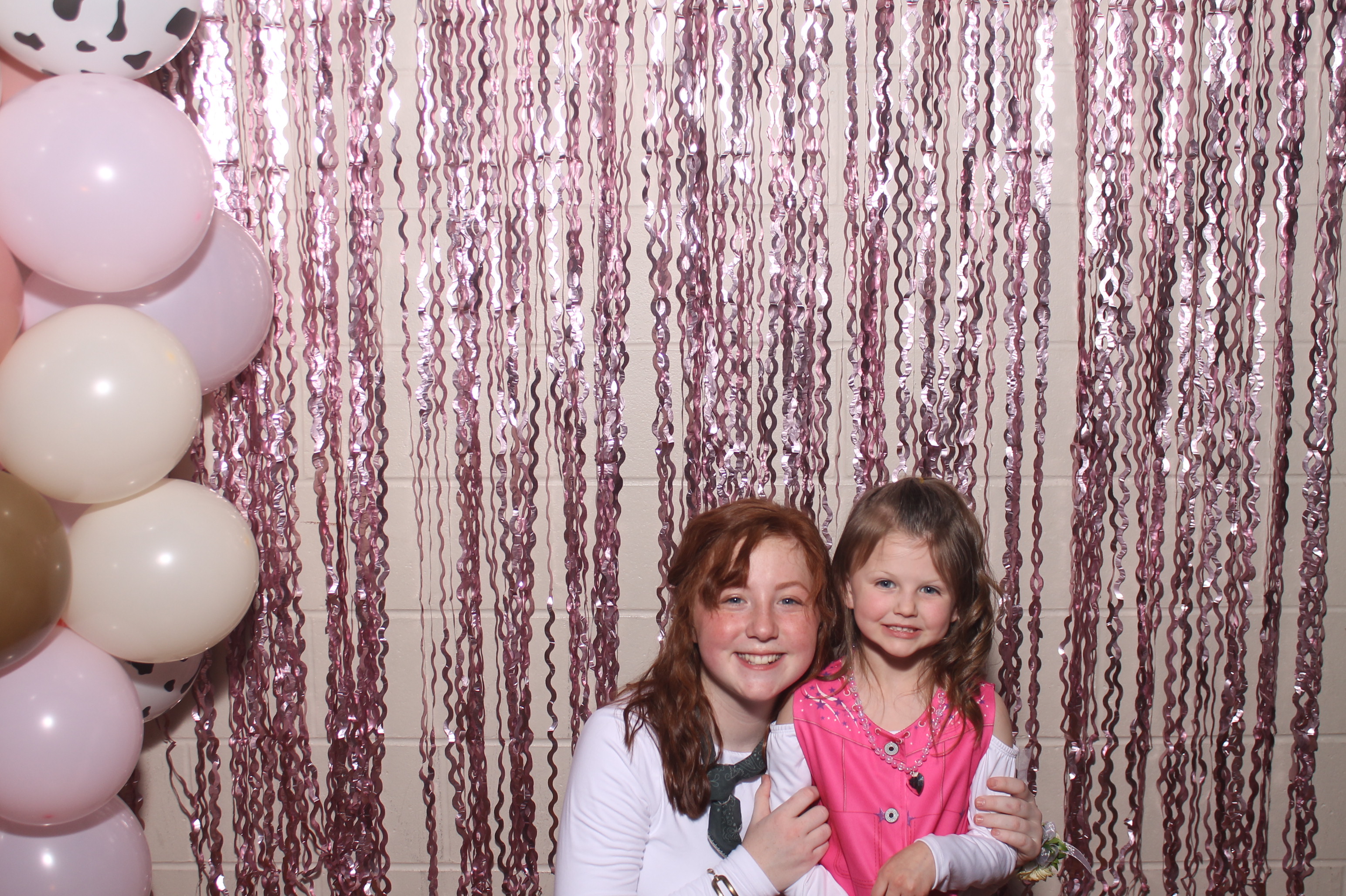 Queen of Peace Father Daughter Dance | View more photos from the event at gallery.photoboothcincy.com/u/PhotoBoothCincy/Queen-of-Peace-Father-Daughter-Dance