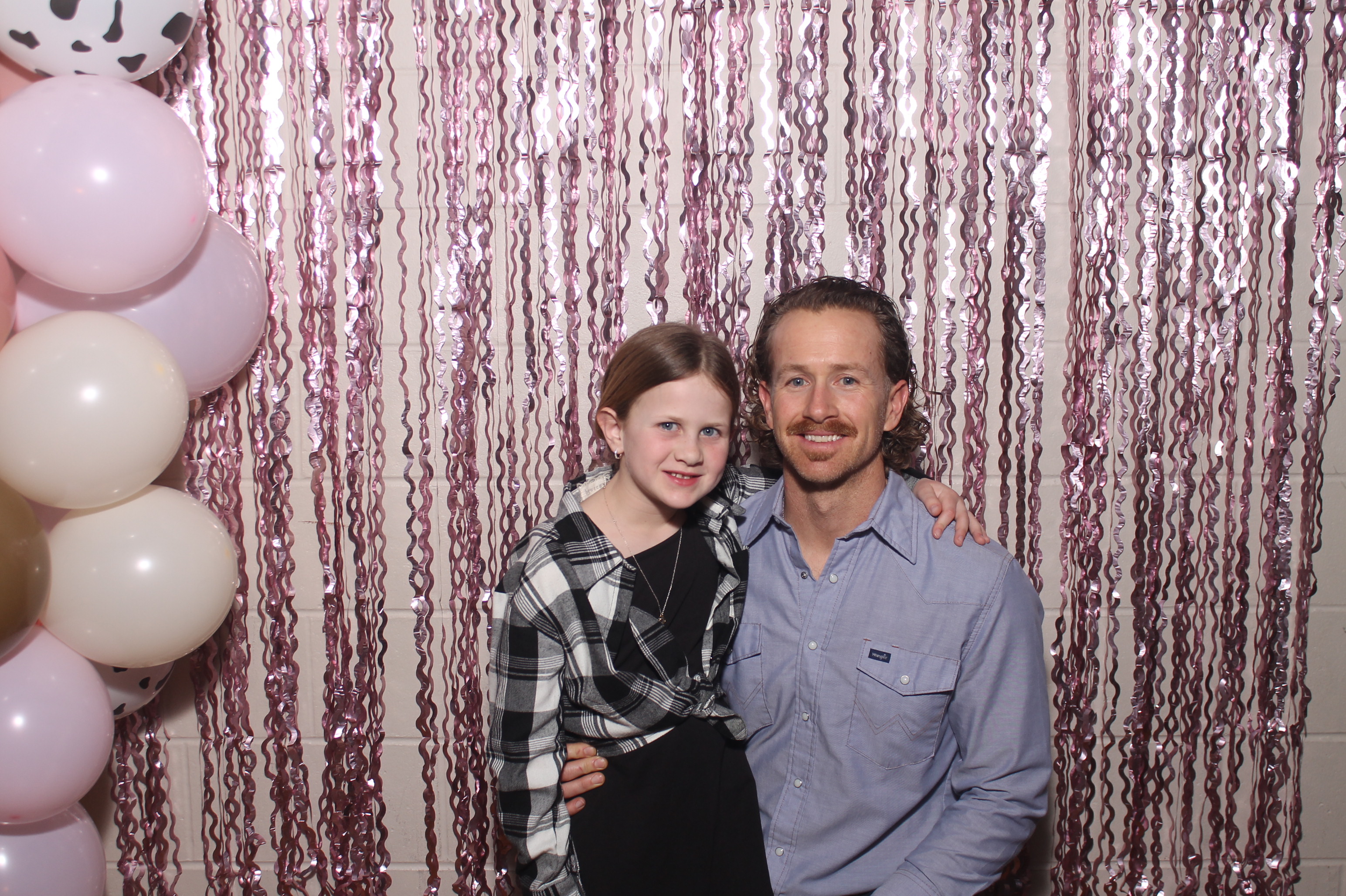 Queen of Peace Father Daughter Dance | View more photos from the event at gallery.photoboothcincy.com/u/PhotoBoothCincy/Queen-of-Peace-Father-Daughter-Dance