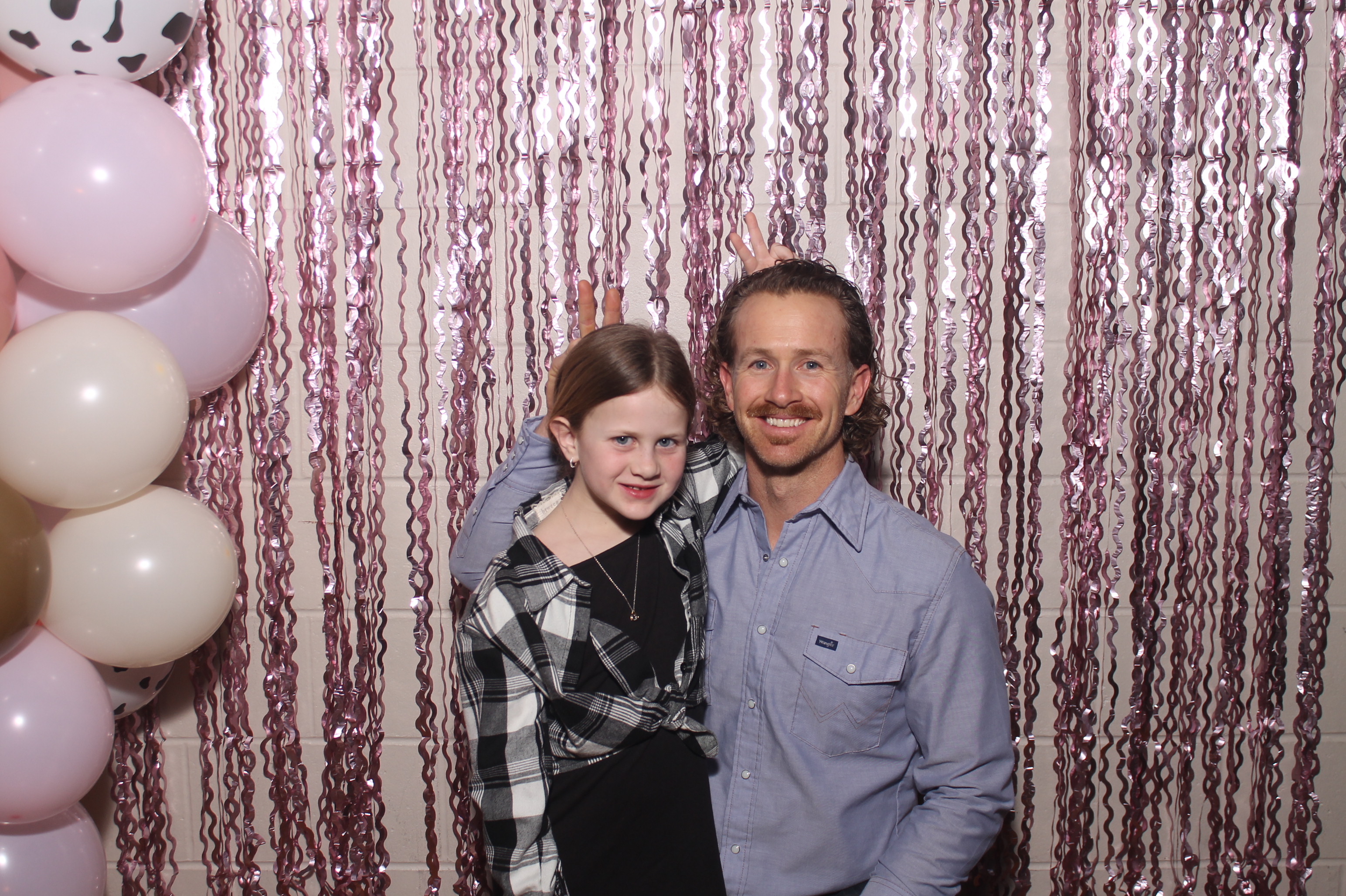 Queen of Peace Father Daughter Dance | View more photos from the event at gallery.photoboothcincy.com/u/PhotoBoothCincy/Queen-of-Peace-Father-Daughter-Dance