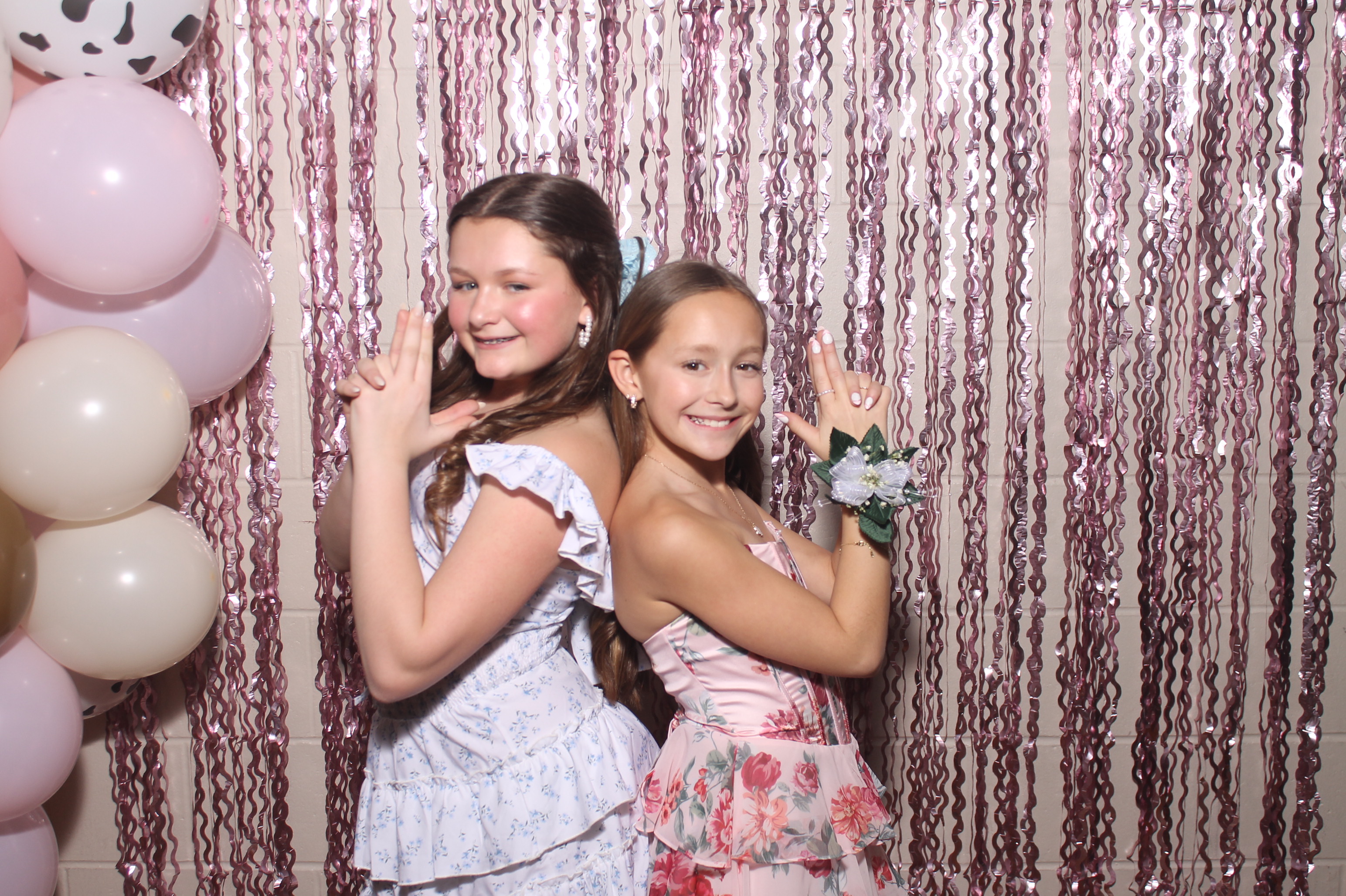 Queen of Peace Father Daughter Dance | View more photos from the event at gallery.photoboothcincy.com/u/PhotoBoothCincy/Queen-of-Peace-Father-Daughter-Dance