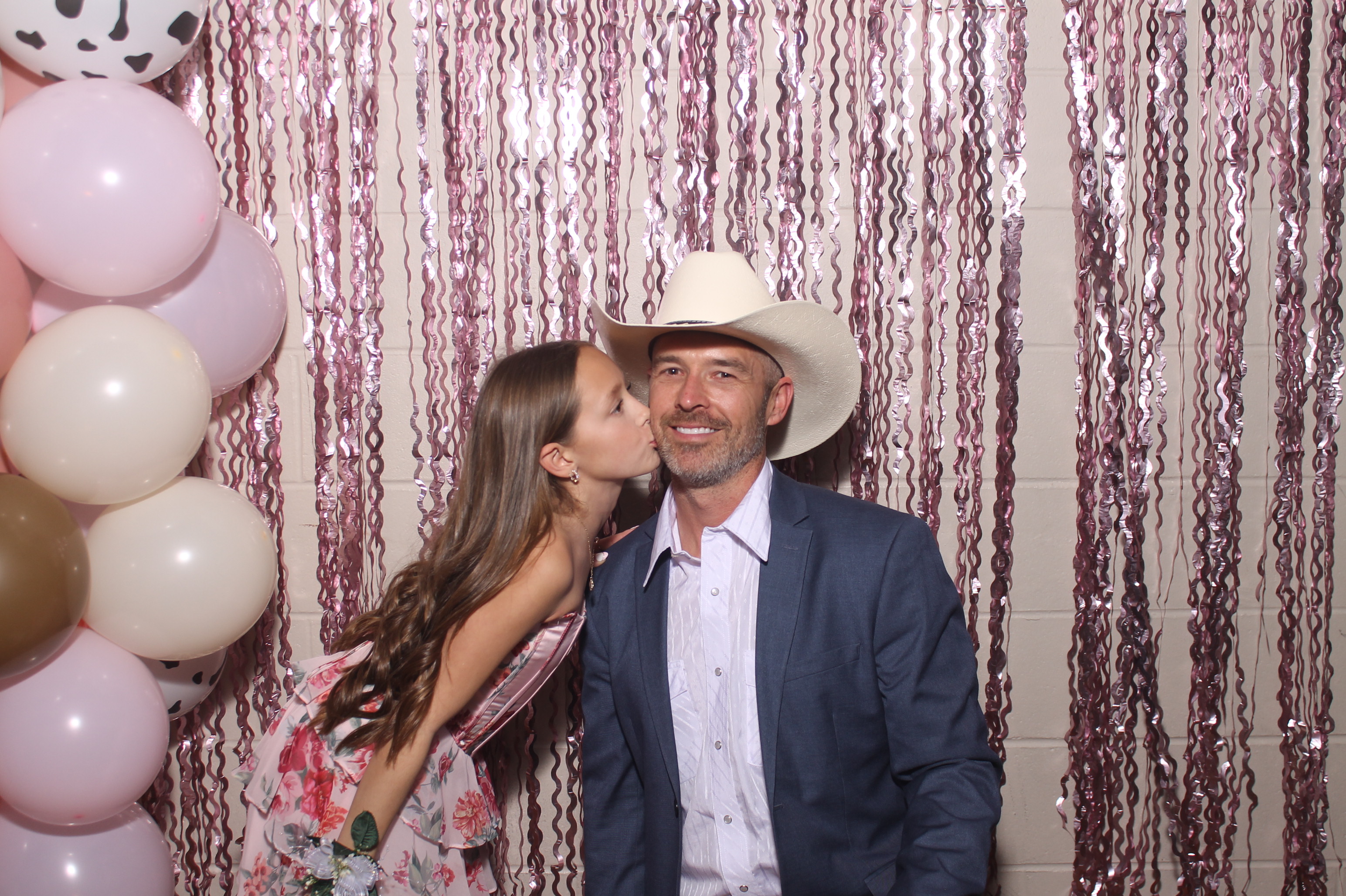 Queen of Peace Father Daughter Dance | View more photos from the event at gallery.photoboothcincy.com/u/PhotoBoothCincy/Queen-of-Peace-Father-Daughter-Dance