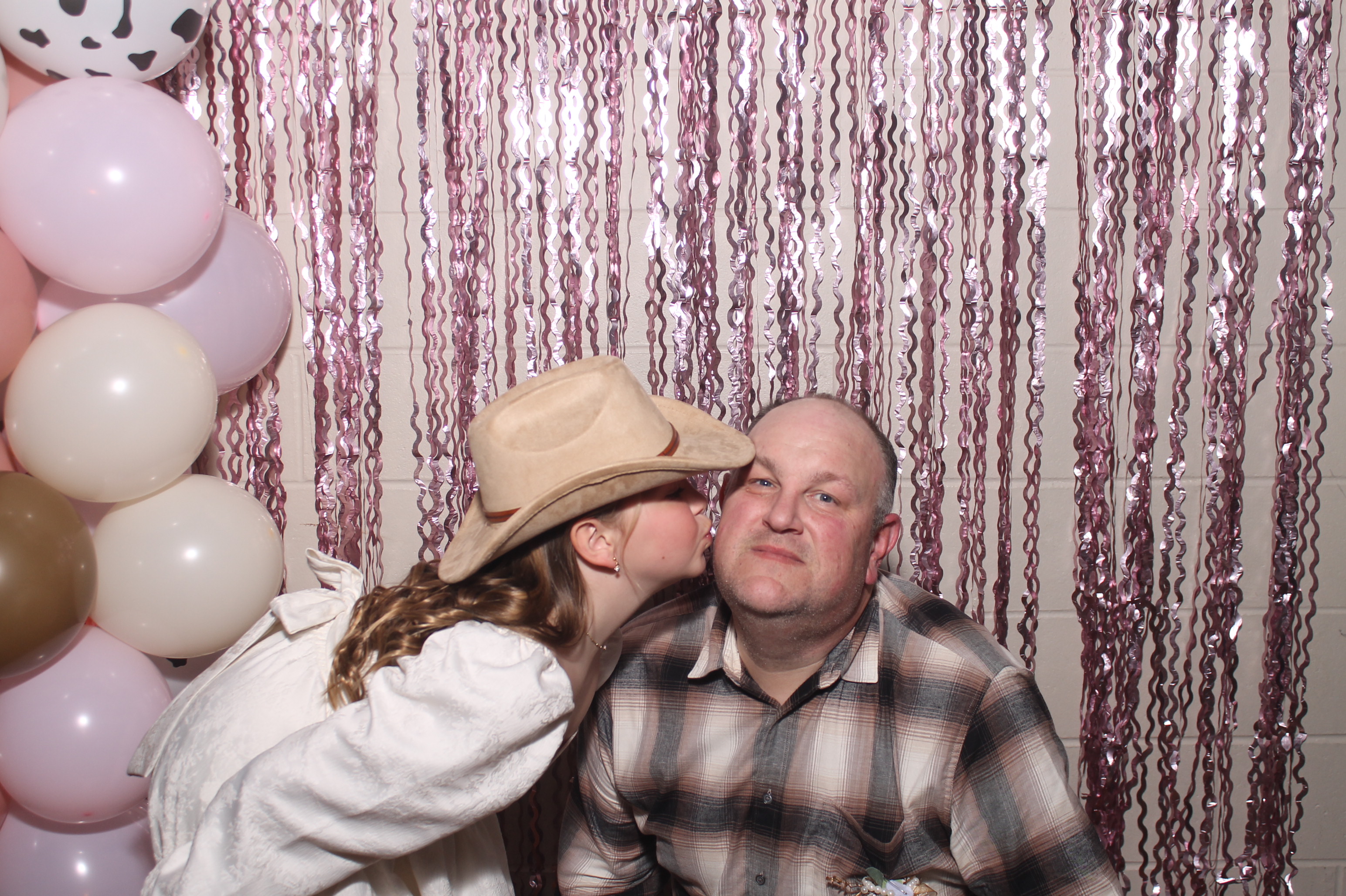 Queen of Peace Father Daughter Dance | View more photos from the event at gallery.photoboothcincy.com/u/PhotoBoothCincy/Queen-of-Peace-Father-Daughter-Dance