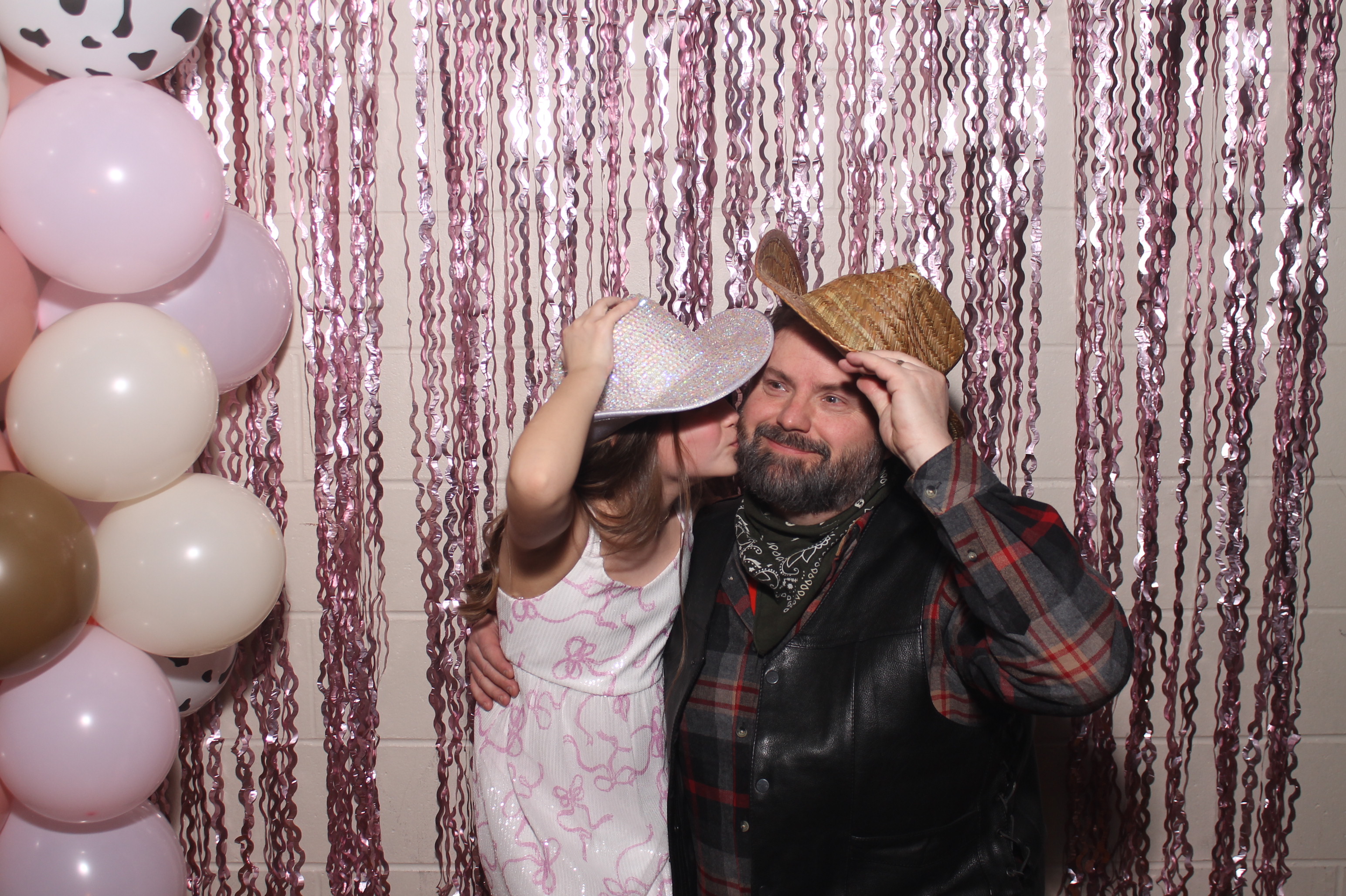 Queen of Peace Father Daughter Dance | View more photos from the event at gallery.photoboothcincy.com/u/PhotoBoothCincy/Queen-of-Peace-Father-Daughter-Dance