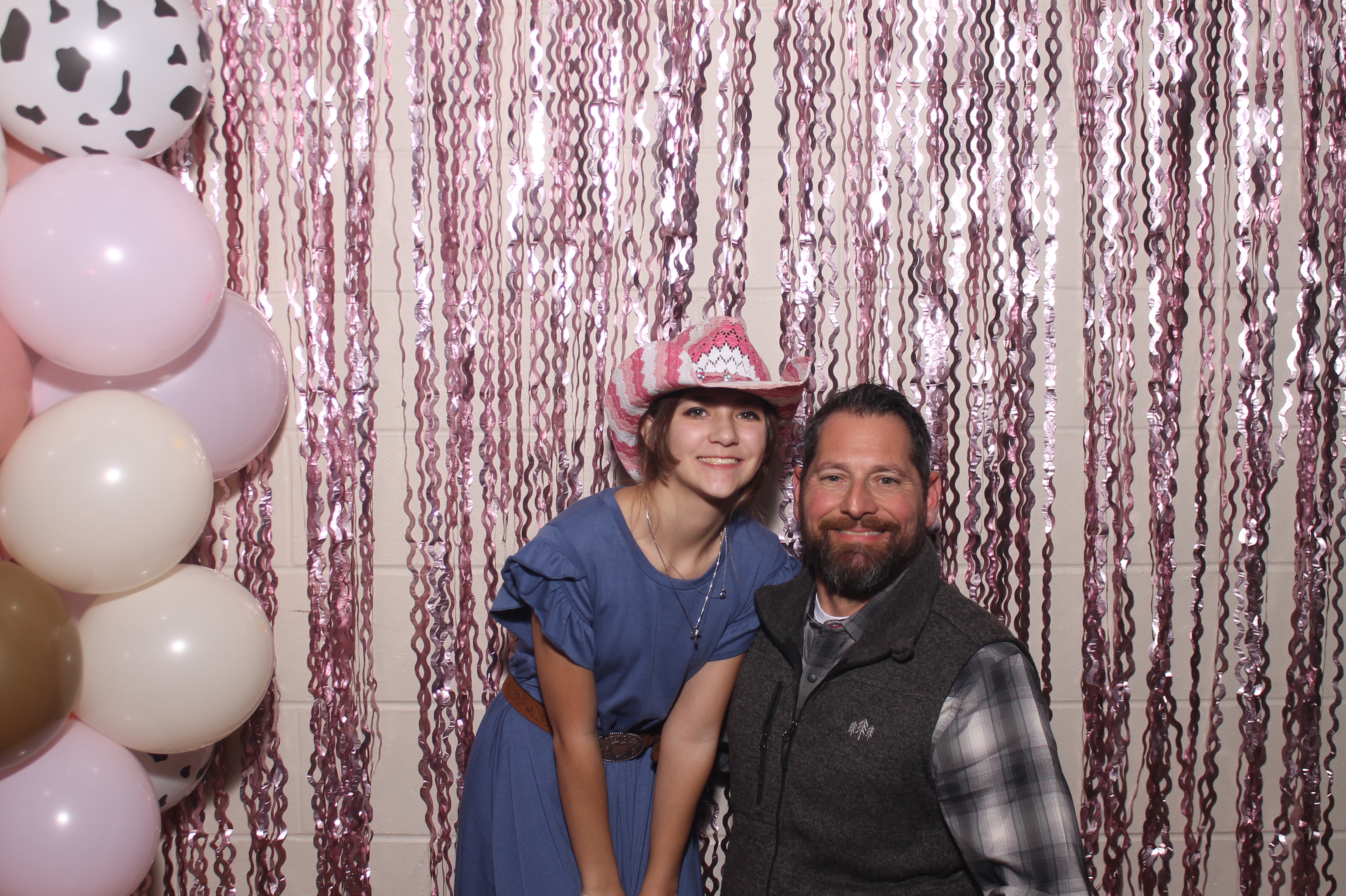Queen of Peace Father Daughter Dance | View more photos from the event at gallery.photoboothcincy.com/u/PhotoBoothCincy/Queen-of-Peace-Father-Daughter-Dance