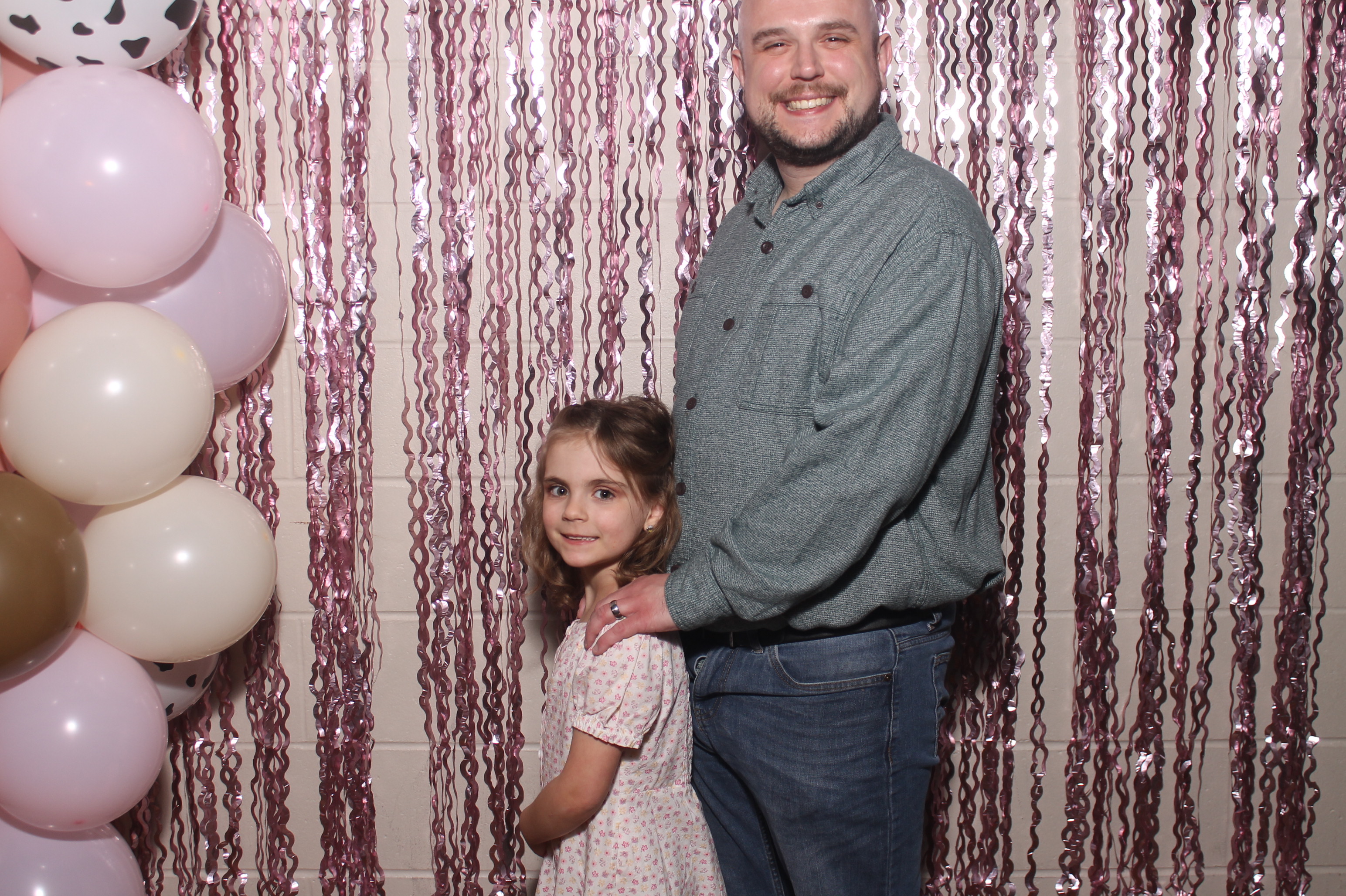 Queen of Peace Father Daughter Dance | View more photos from the event at gallery.photoboothcincy.com/u/PhotoBoothCincy/Queen-of-Peace-Father-Daughter-Dance