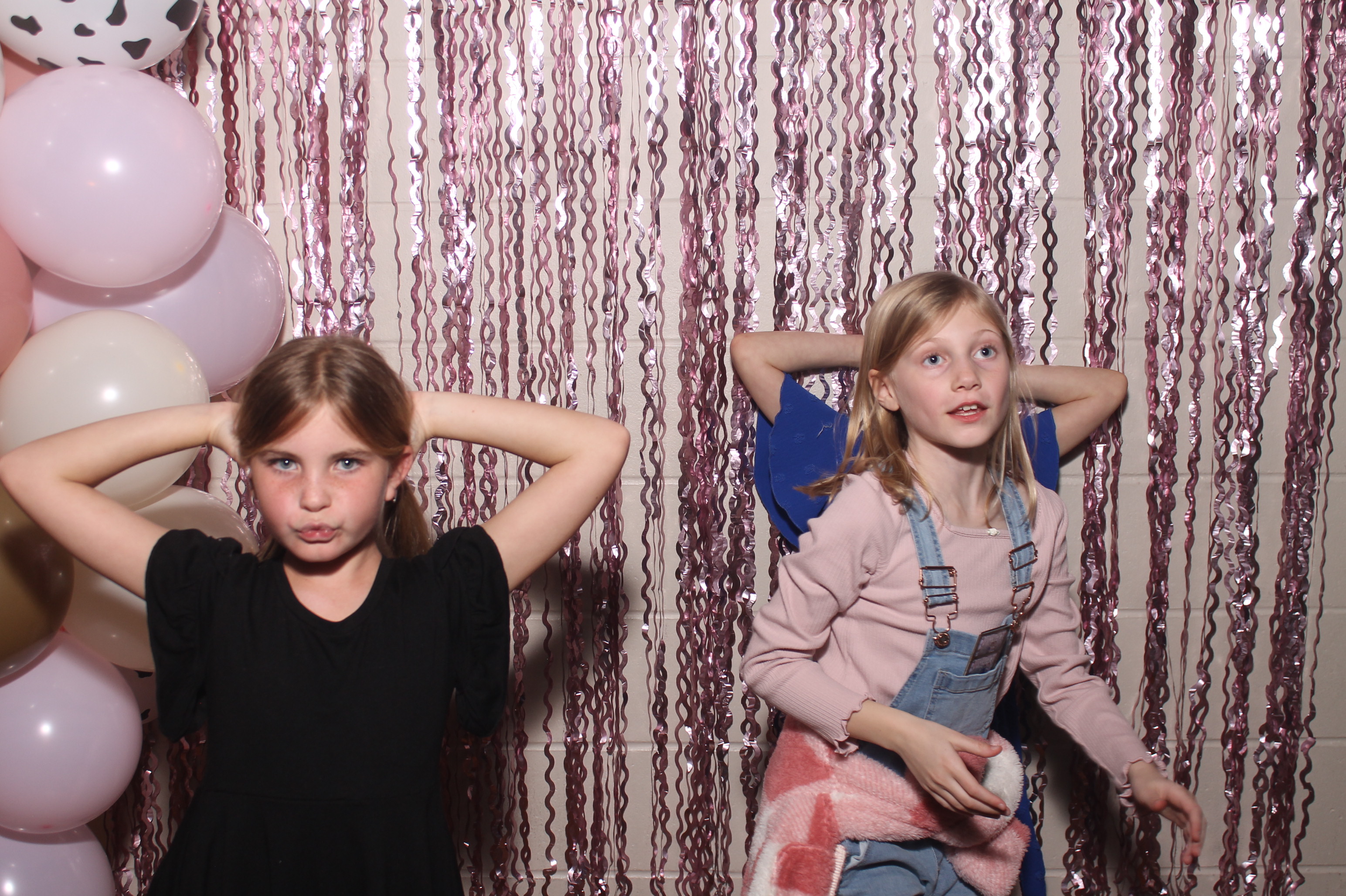 Queen of Peace Father Daughter Dance | View more photos from the event at gallery.photoboothcincy.com/u/PhotoBoothCincy/Queen-of-Peace-Father-Daughter-Dance