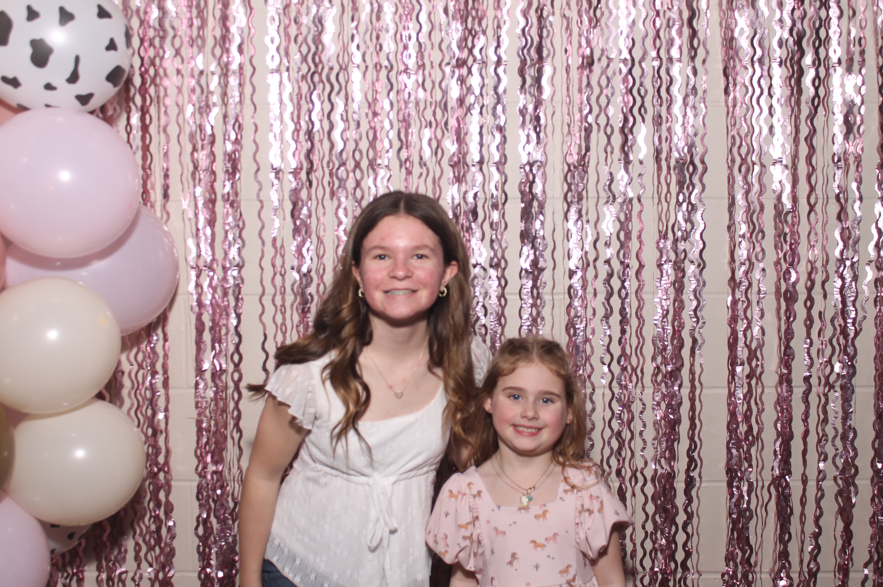 Queen of Peace Father Daughter Dance | View more photos from the event at gallery.photoboothcincy.com/u/PhotoBoothCincy/Queen-of-Peace-Father-Daughter-Dance