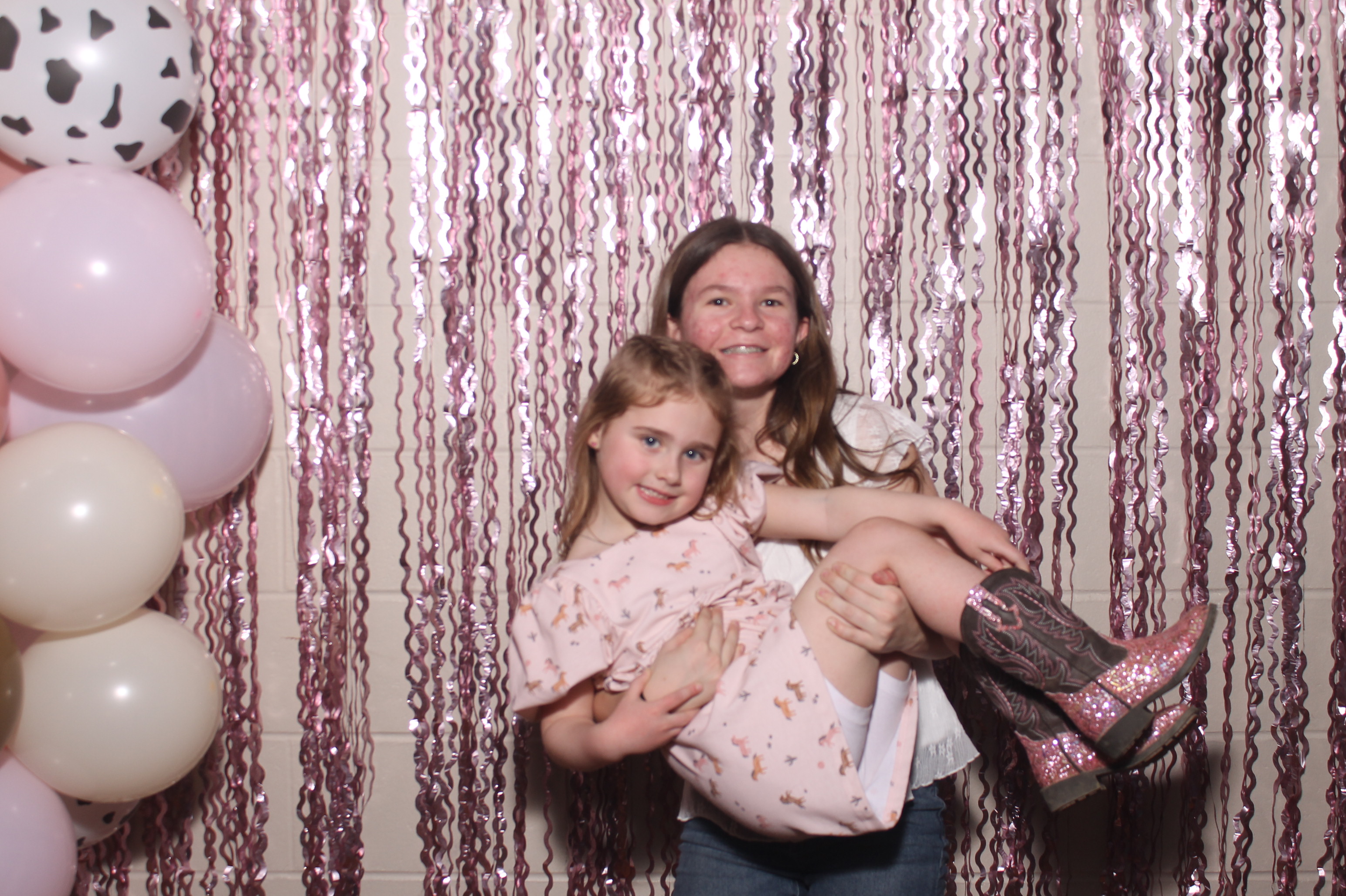 Queen of Peace Father Daughter Dance | View more photos from the event at gallery.photoboothcincy.com/u/PhotoBoothCincy/Queen-of-Peace-Father-Daughter-Dance