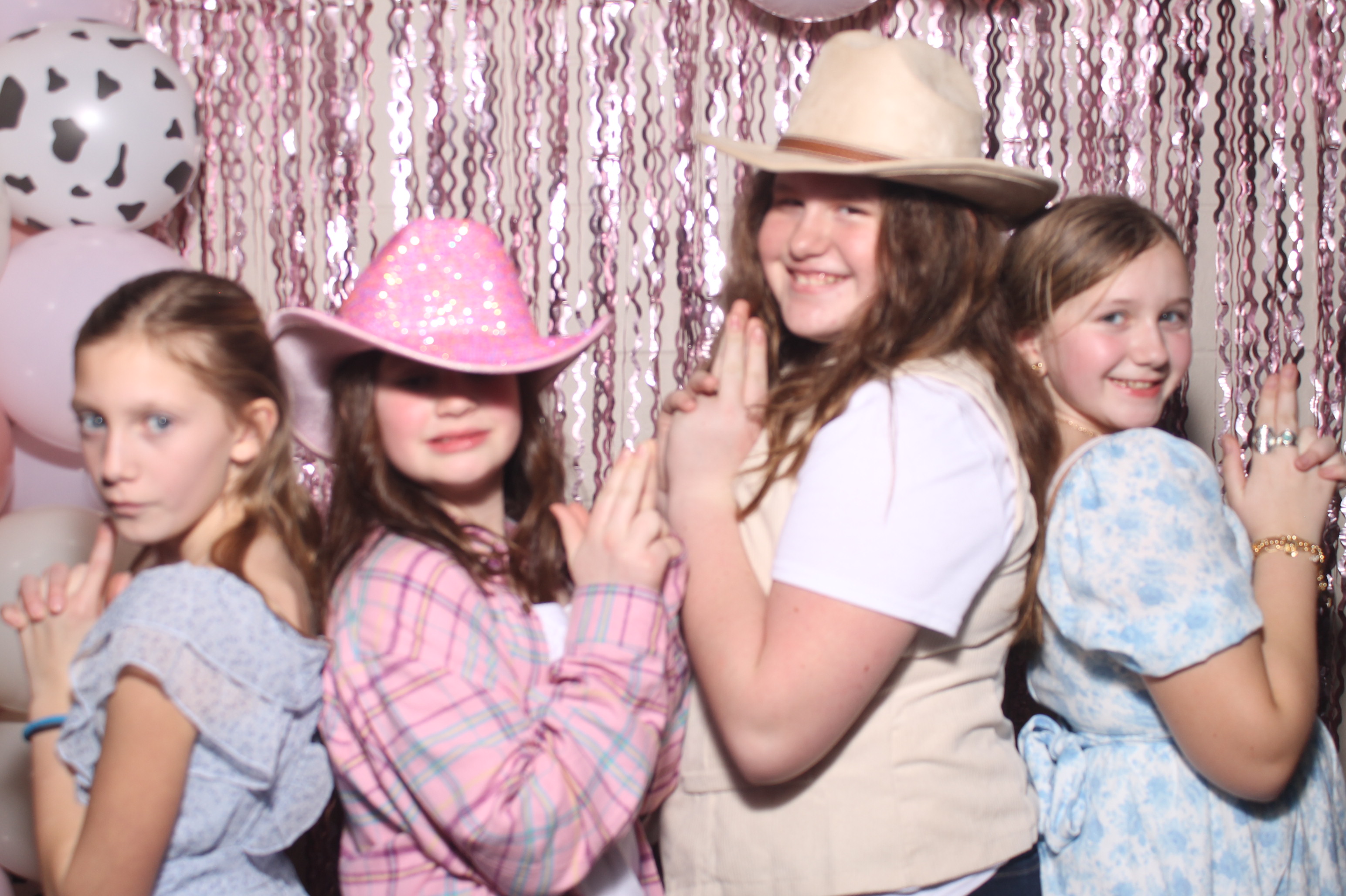 Queen of Peace Father Daughter Dance | View more photos from the event at gallery.photoboothcincy.com/u/PhotoBoothCincy/Queen-of-Peace-Father-Daughter-Dance