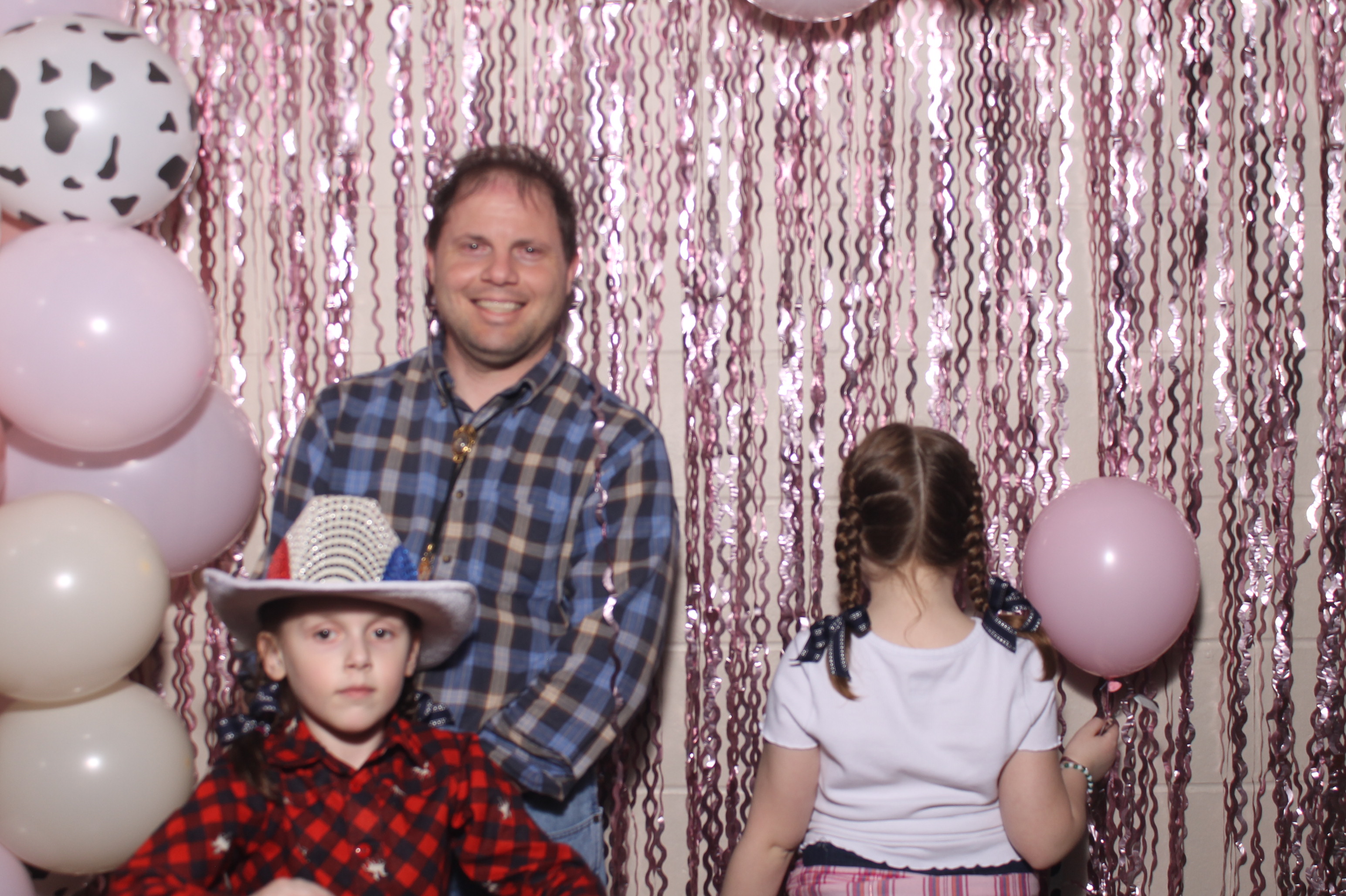 Queen of Peace Father Daughter Dance | View more photos from the event at gallery.photoboothcincy.com/u/PhotoBoothCincy/Queen-of-Peace-Father-Daughter-Dance