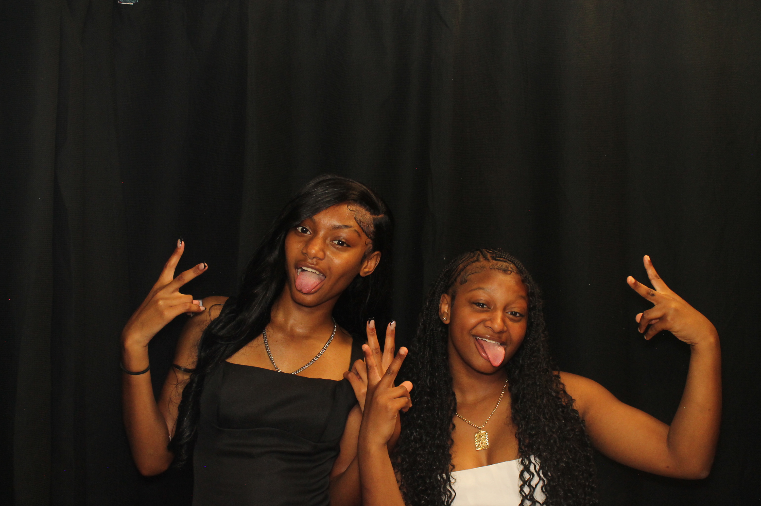 RA Jones Middle School 8th Grade Promotion | View more photos from the event at gallery.photoboothcincy.com/u/PhotoBoothCincy/RA-Jones-Middle-School-8th-Grade-Promotion