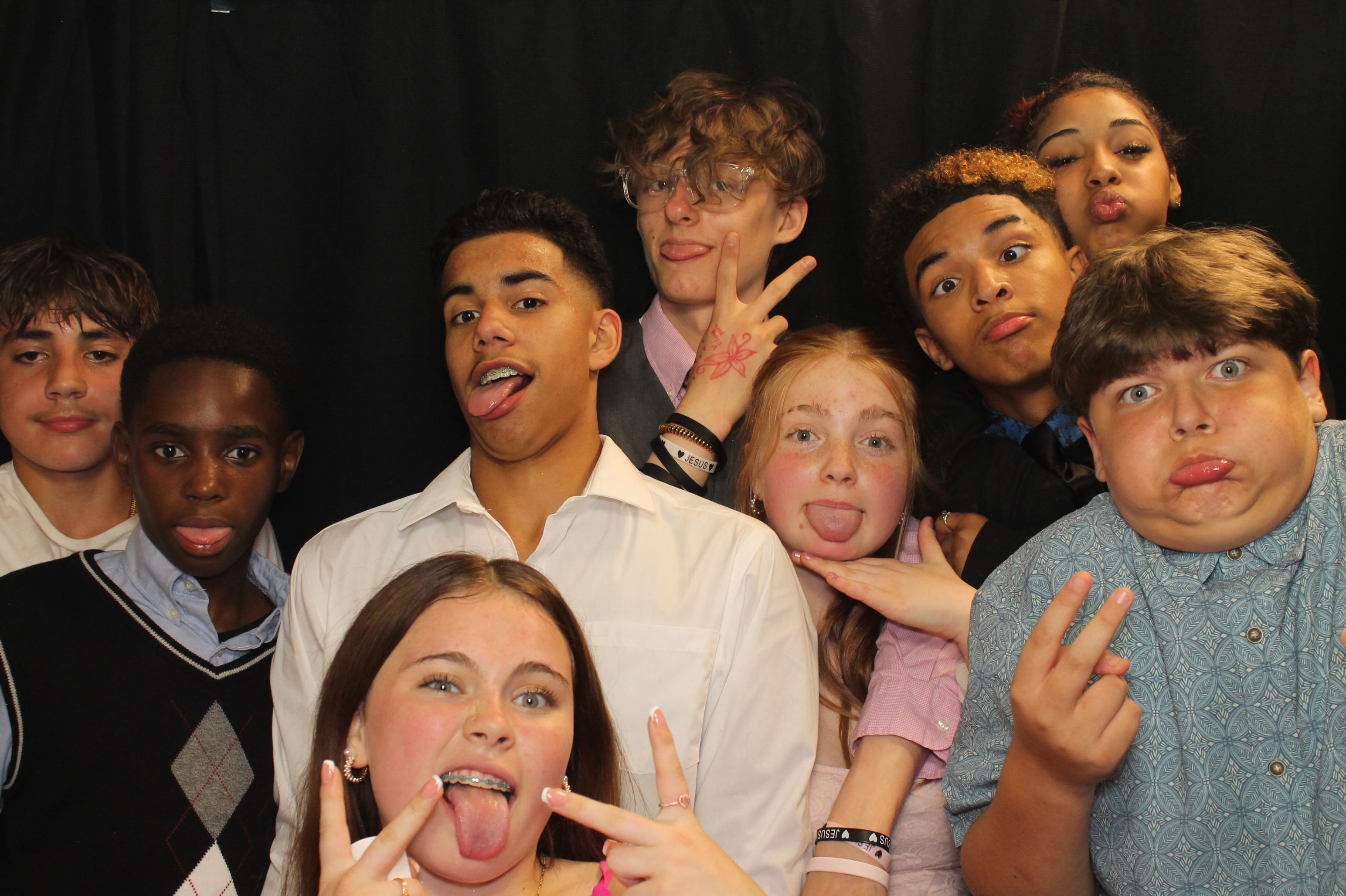 RA Jones Middle School 8th Grade Promotion | View more photos from the event at gallery.photoboothcincy.com/u/PhotoBoothCincy/RA-Jones-Middle-School-8th-Grade-Promotion