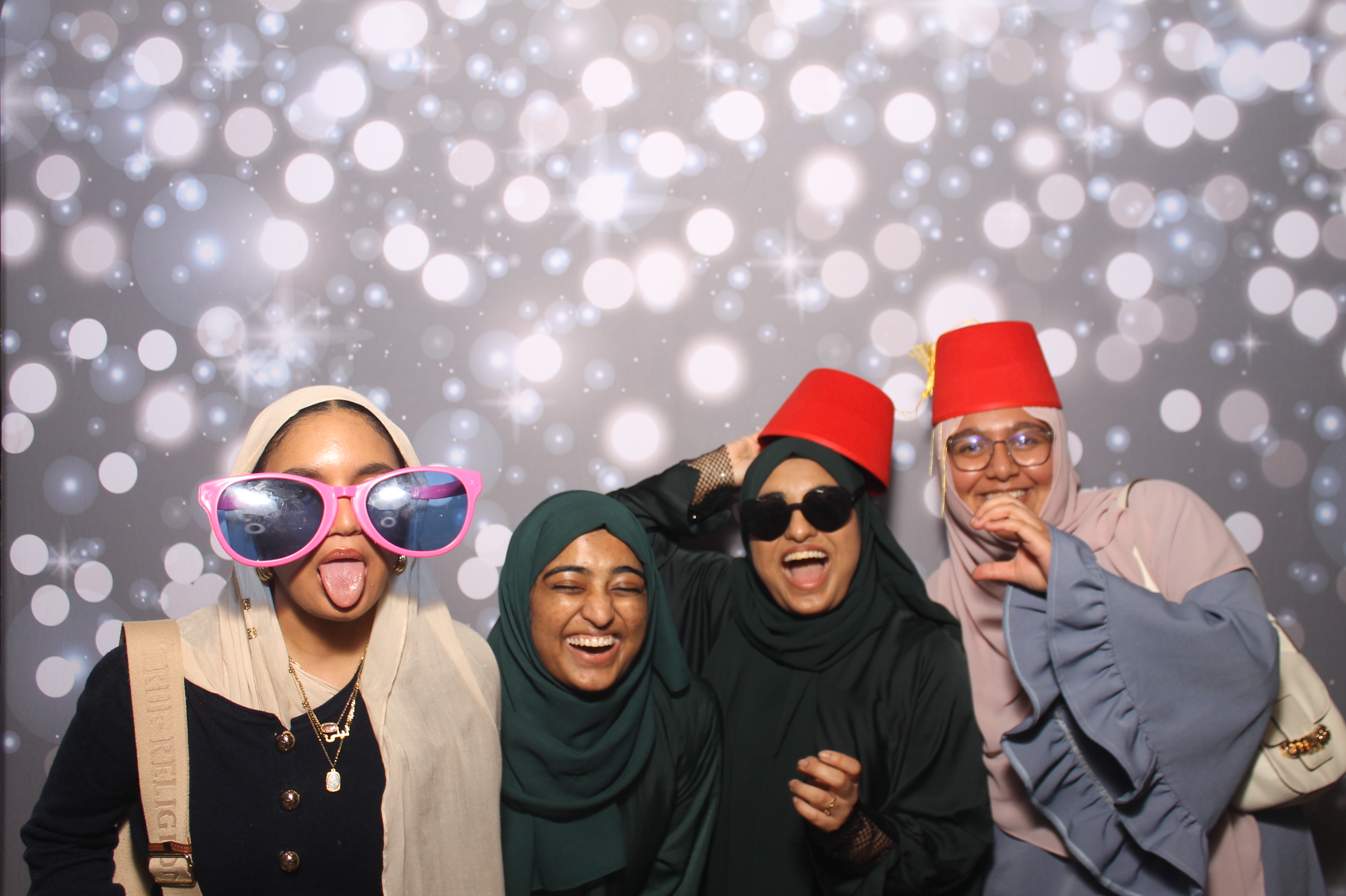 Ramadan Celebration 2026 | View more photos from the event at gallery.photoboothcincy.com/u/PhotoBoothCincy/Ramadan-Celebration-2026