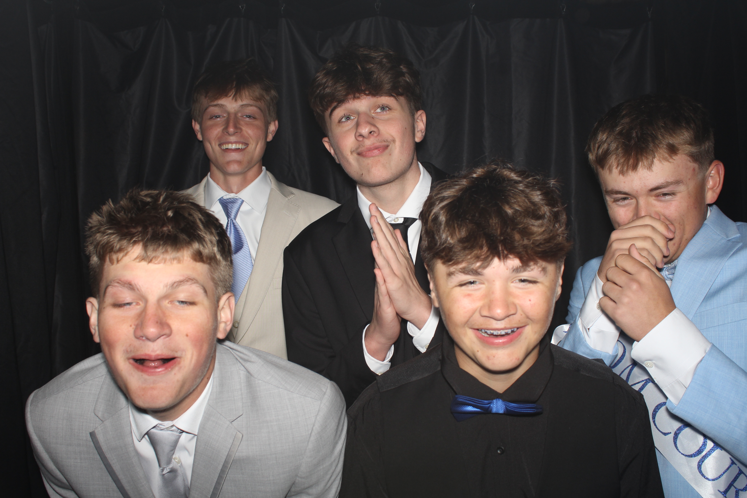 Reading Junior Senior Prom | View more photos from the event at gallery.photoboothcincy.com/u/PhotoBoothCincy/Reading-Junior-Senior-Prom-0