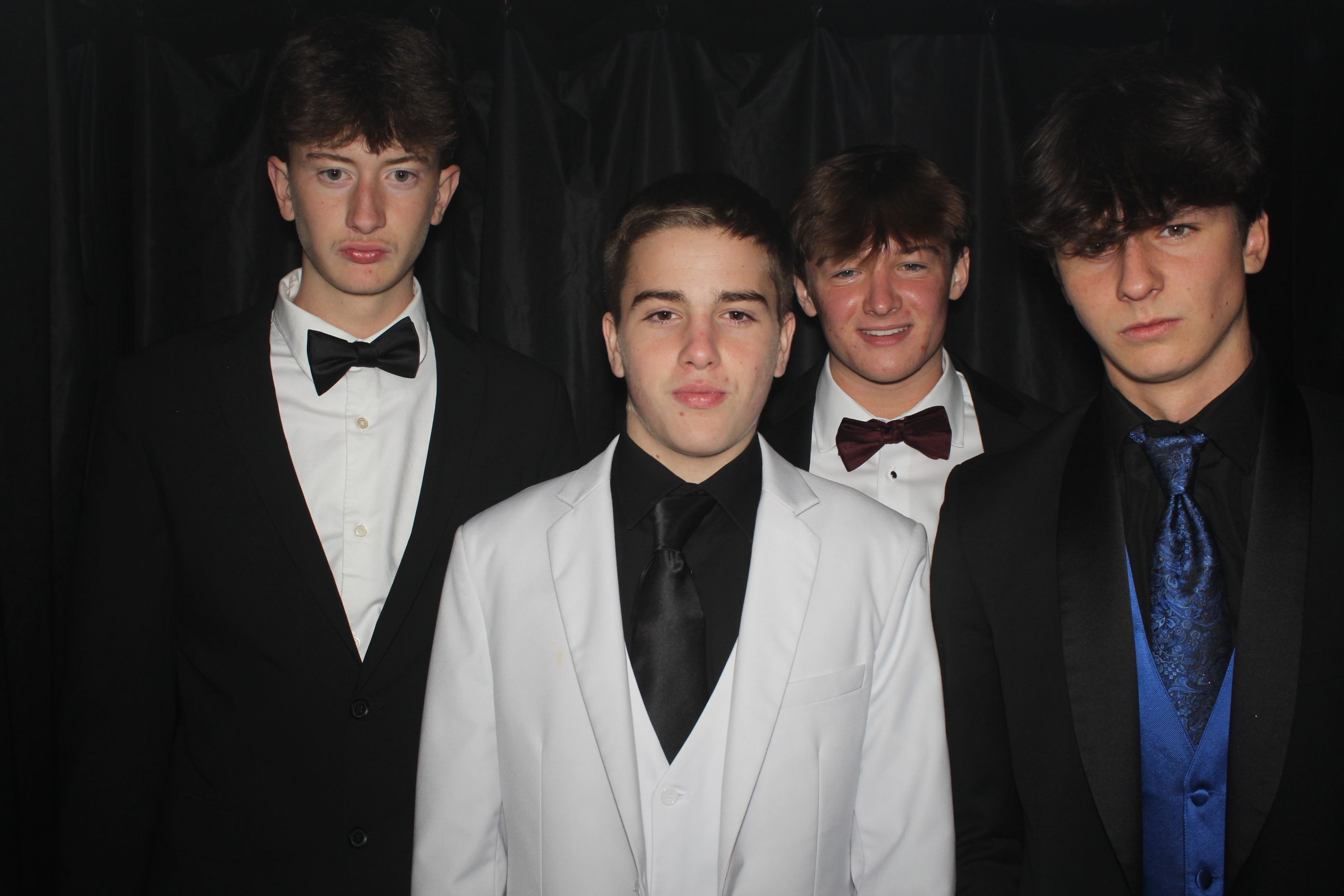 Reading Junior Senior Prom | View more photos from the event at gallery.photoboothcincy.com/u/PhotoBoothCincy/Reading-Junior-Senior-Prom-0