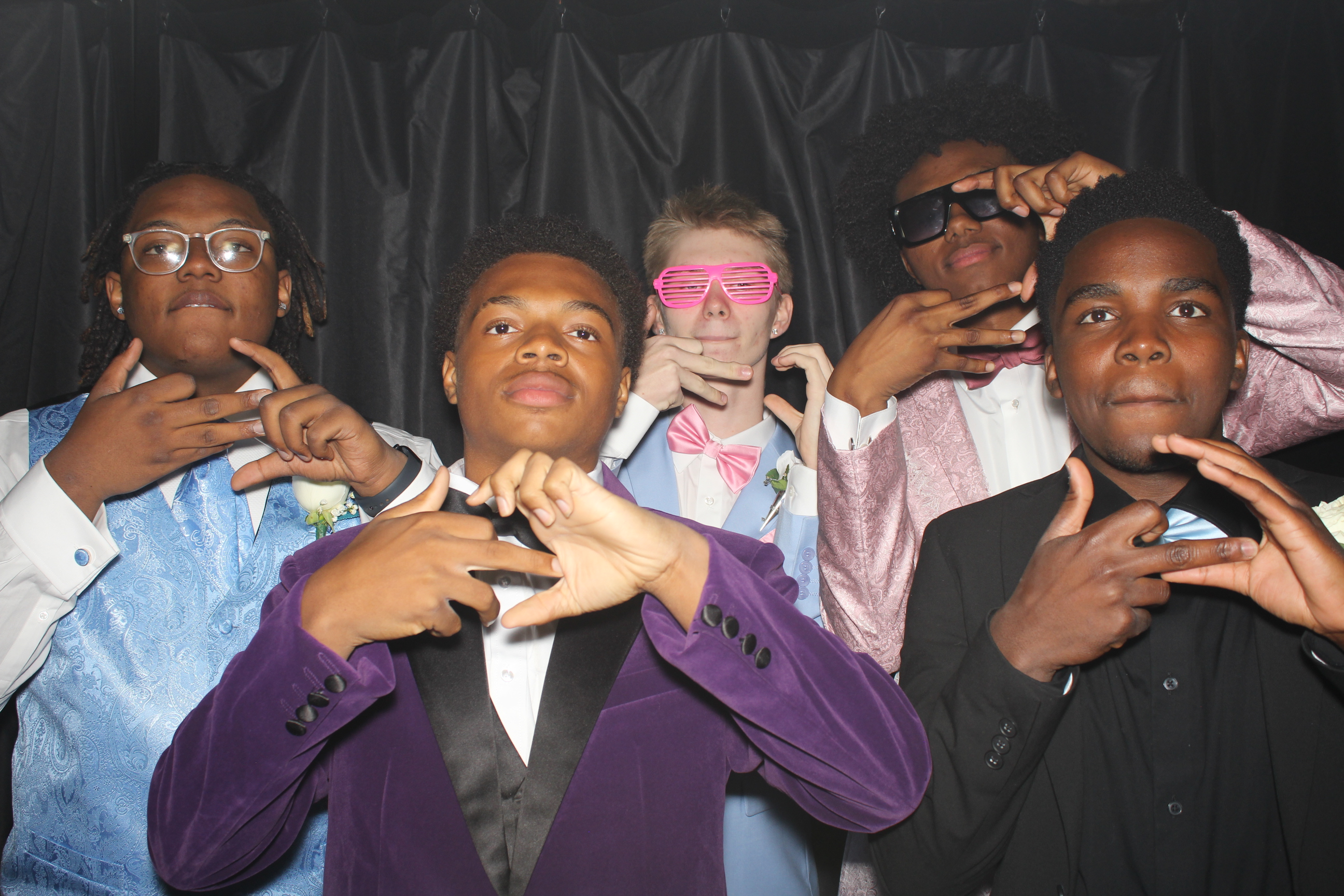 Reading Junior Senior Prom | View more photos from the event at gallery.photoboothcincy.com/u/PhotoBoothCincy/Reading-Junior-Senior-Prom-0