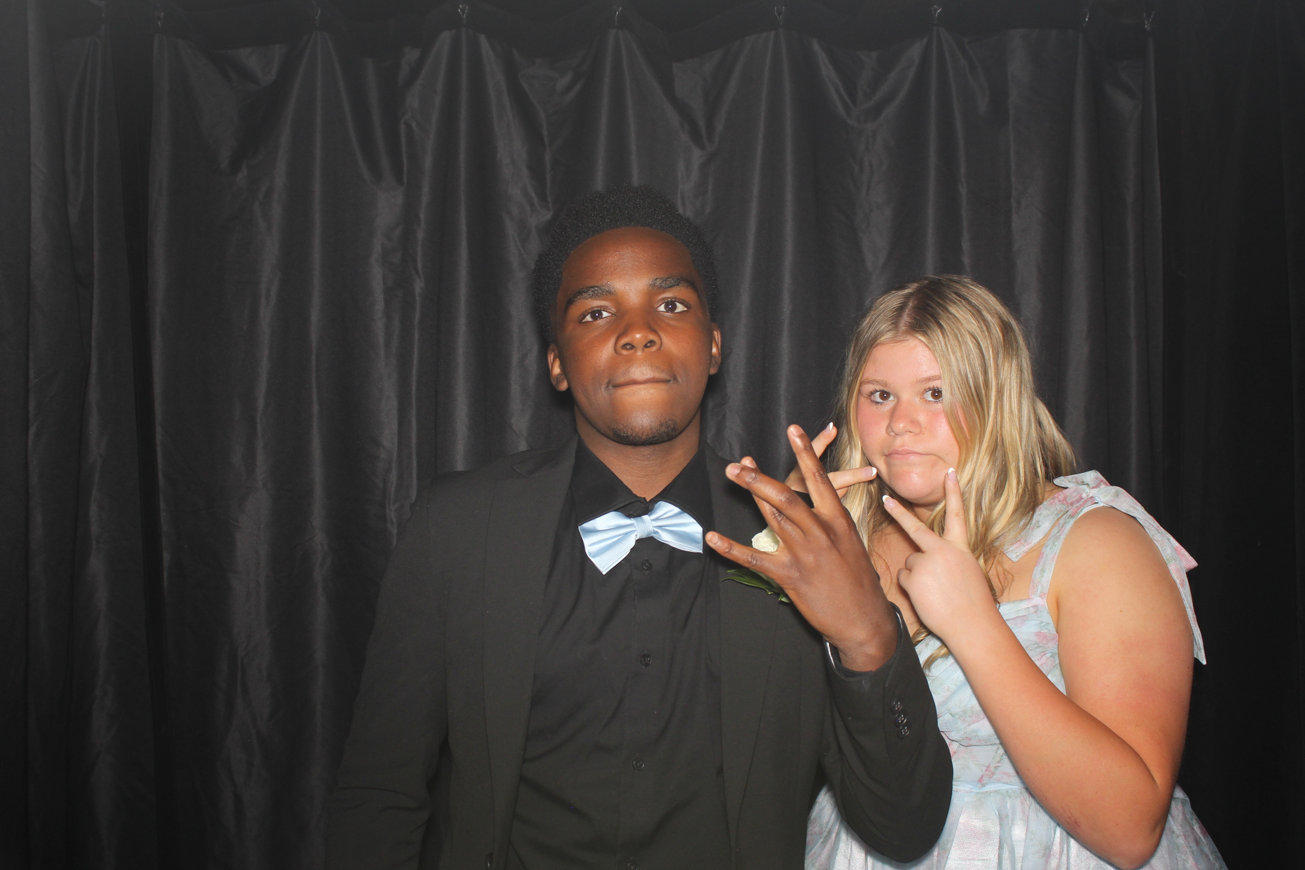 Reading Junior Senior Prom | View more photos from the event at gallery.photoboothcincy.com/u/PhotoBoothCincy/Reading-Junior-Senior-Prom-0