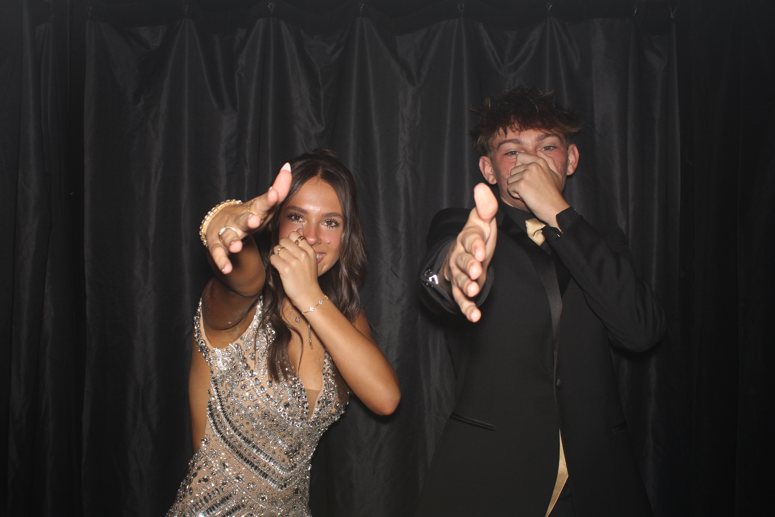 Reading Junior Senior Prom | View more photos from the event at gallery.photoboothcincy.com/u/PhotoBoothCincy/Reading-Junior-Senior-Prom-0